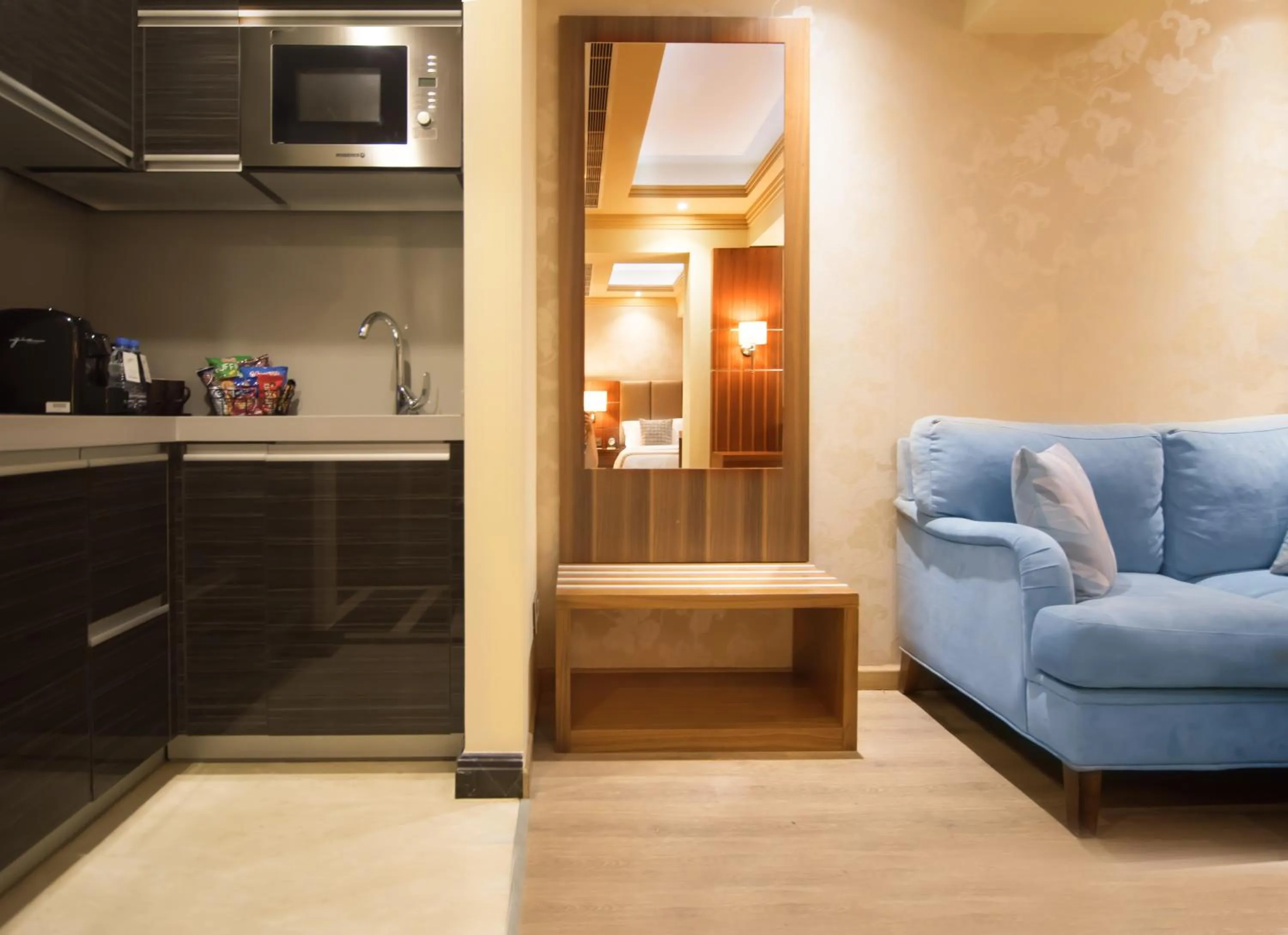 Living room in Gems Hotel