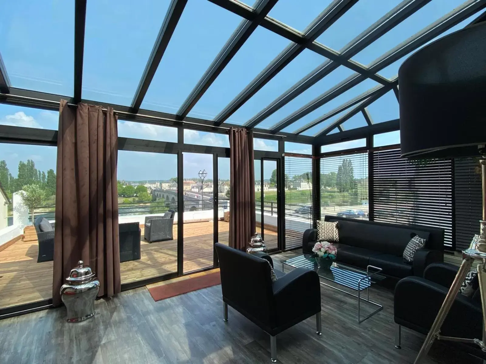 Apartment with Terrace in Hotel Bellevue Apartment with Terrace in Hotel Bellevue