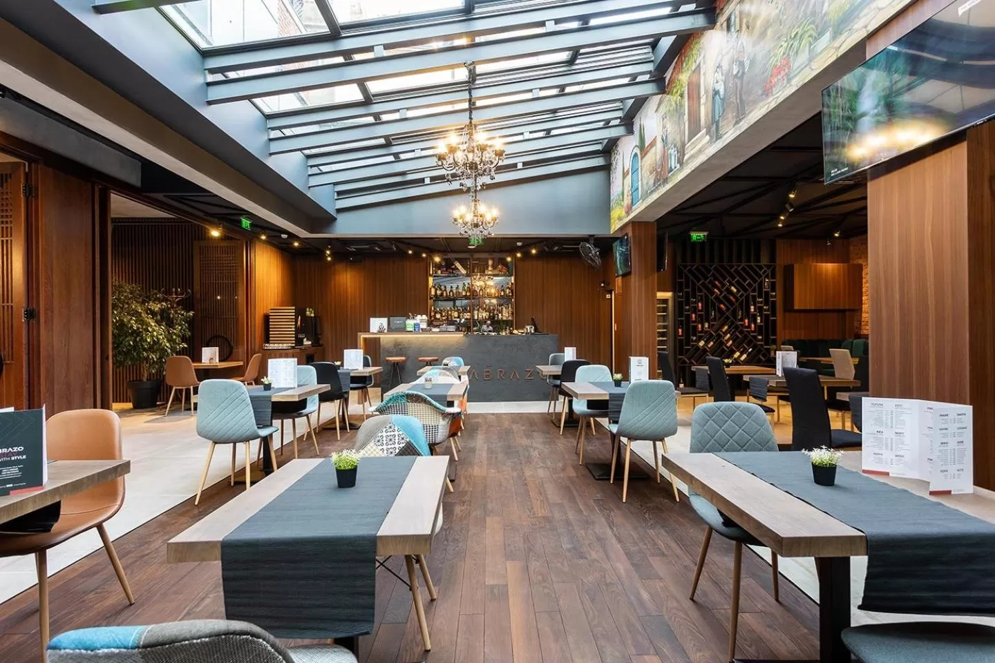 Restaurant/places to eat in Abrazo Sofia Hotel by HMG