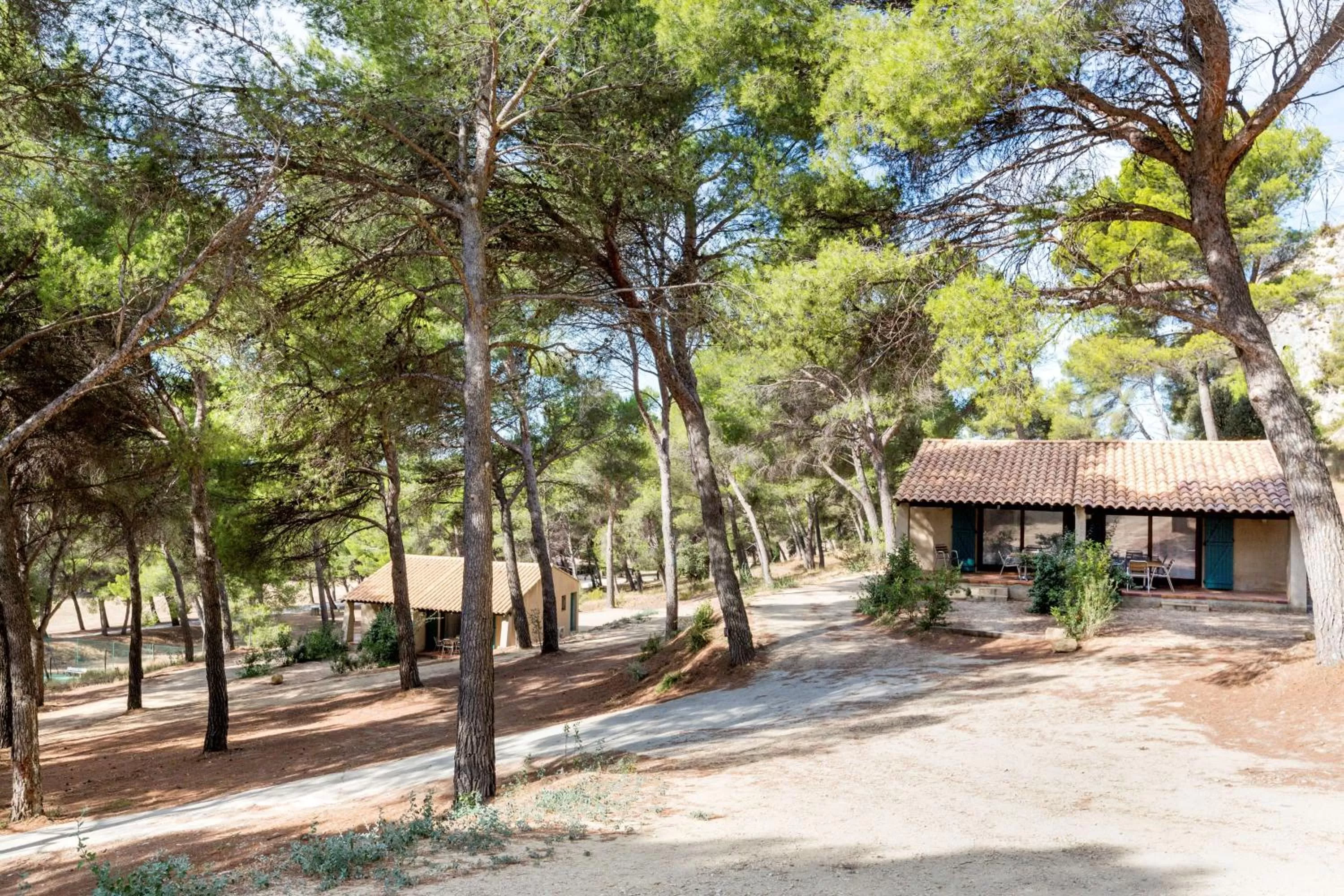 Property building in Best Western Domaine de Roquerousse