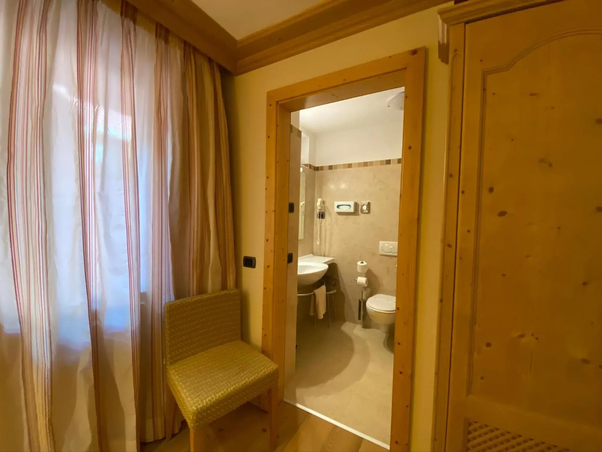 Superior Single Room in Boutique Hotel Diana Superior Single Room in Boutique Hotel Diana