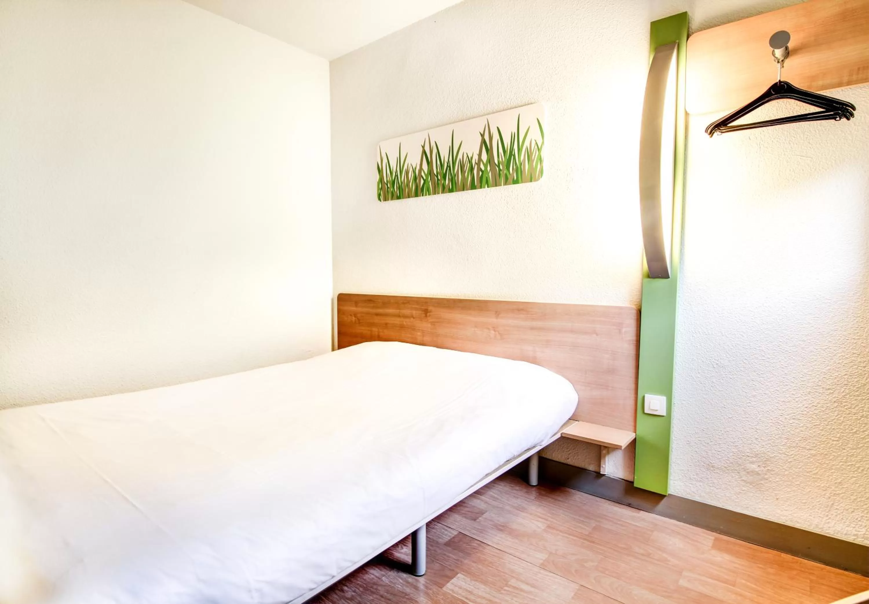 Bed in ibis budget Chateaudun