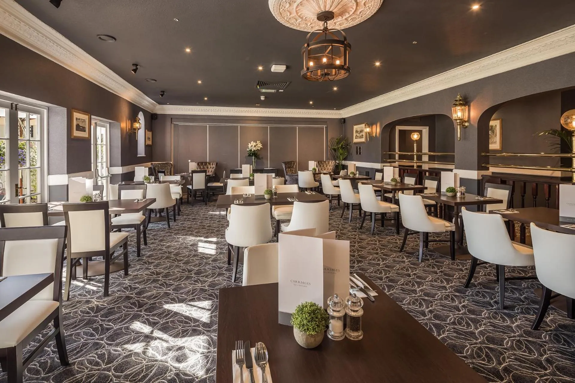 Restaurant/places to eat in The Devon Hotel