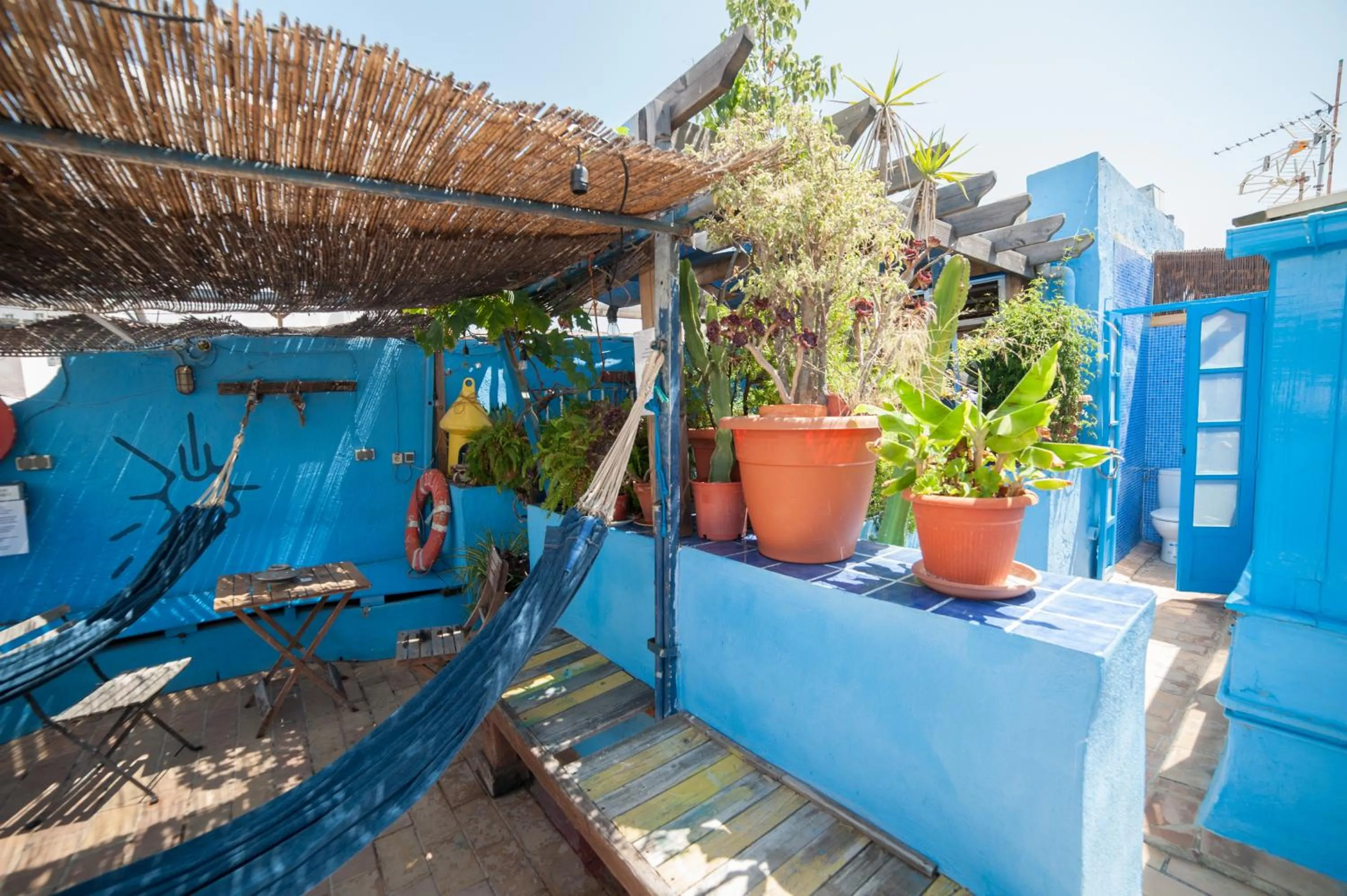 Communal lounge/ TV room in Casa Caracol