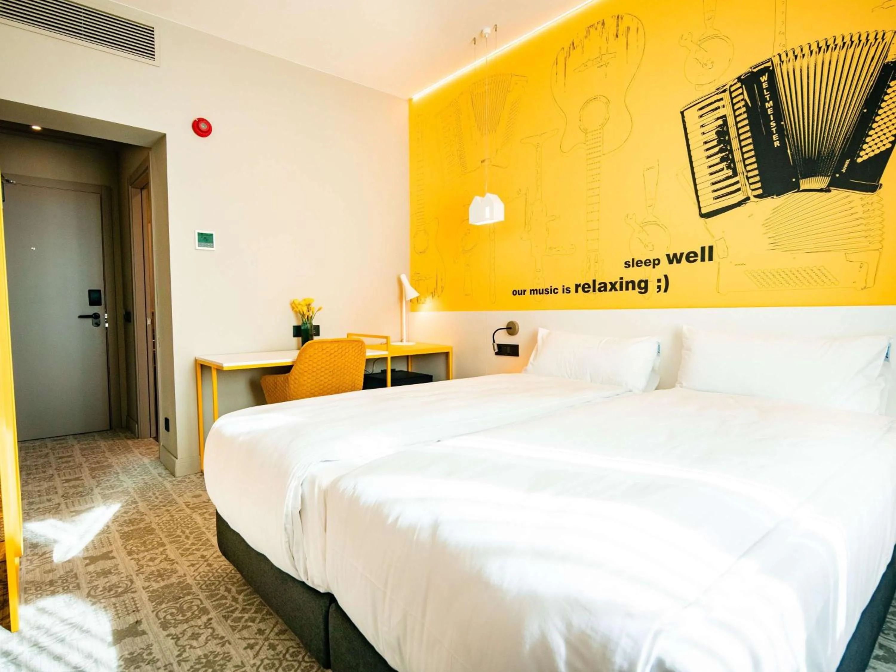 Superior Room with Two Zip-Beds - single occupancy in Ibis Styles Sibiu Arsenal