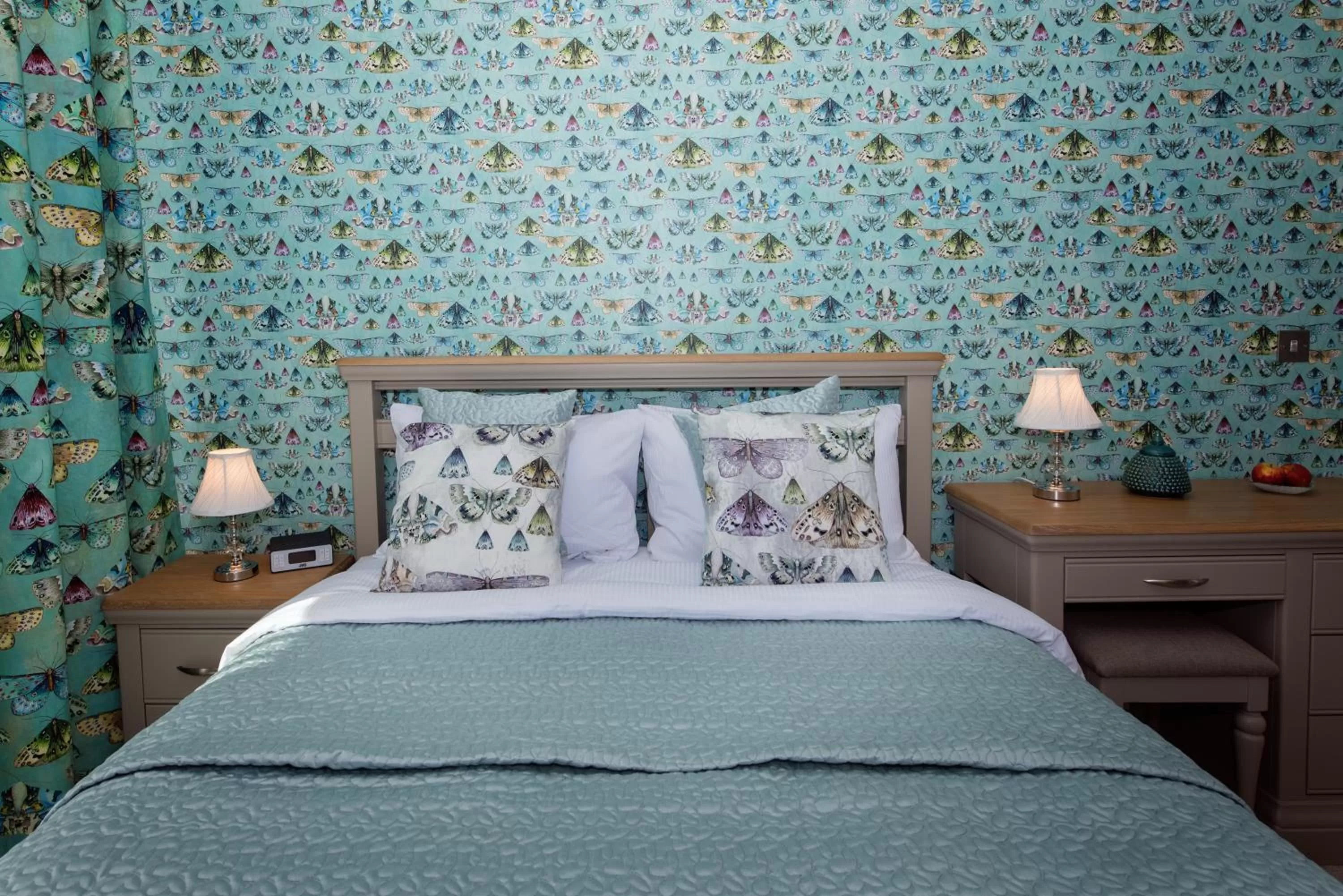 Bed in Best Luxury Apart Hotel in Oxford- Beechwood House