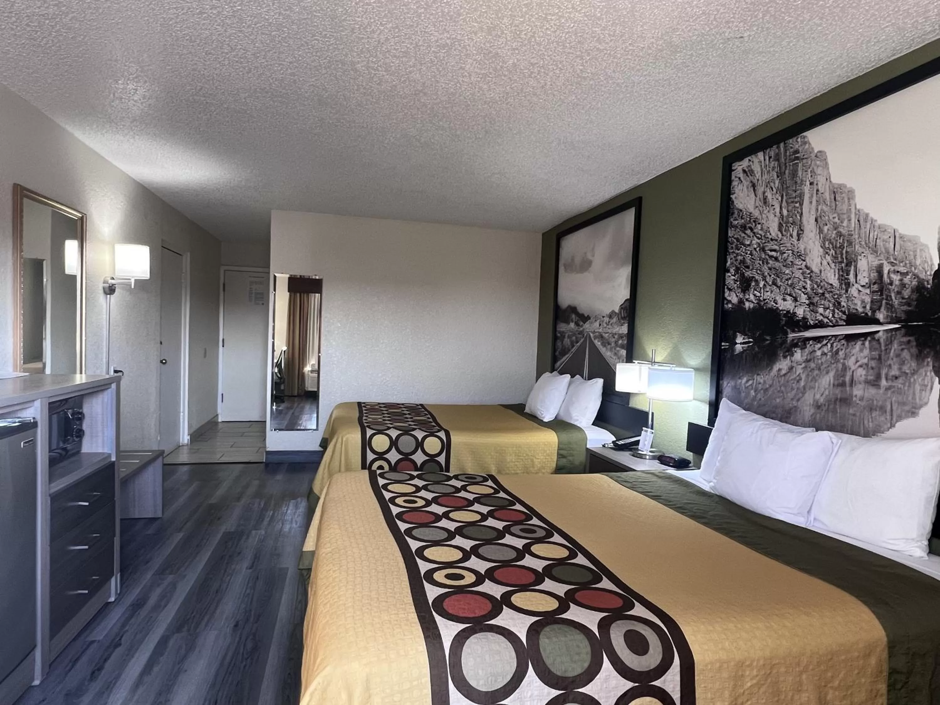 Bedroom, Bed in Super 8 by Wyndham Ft Stockton