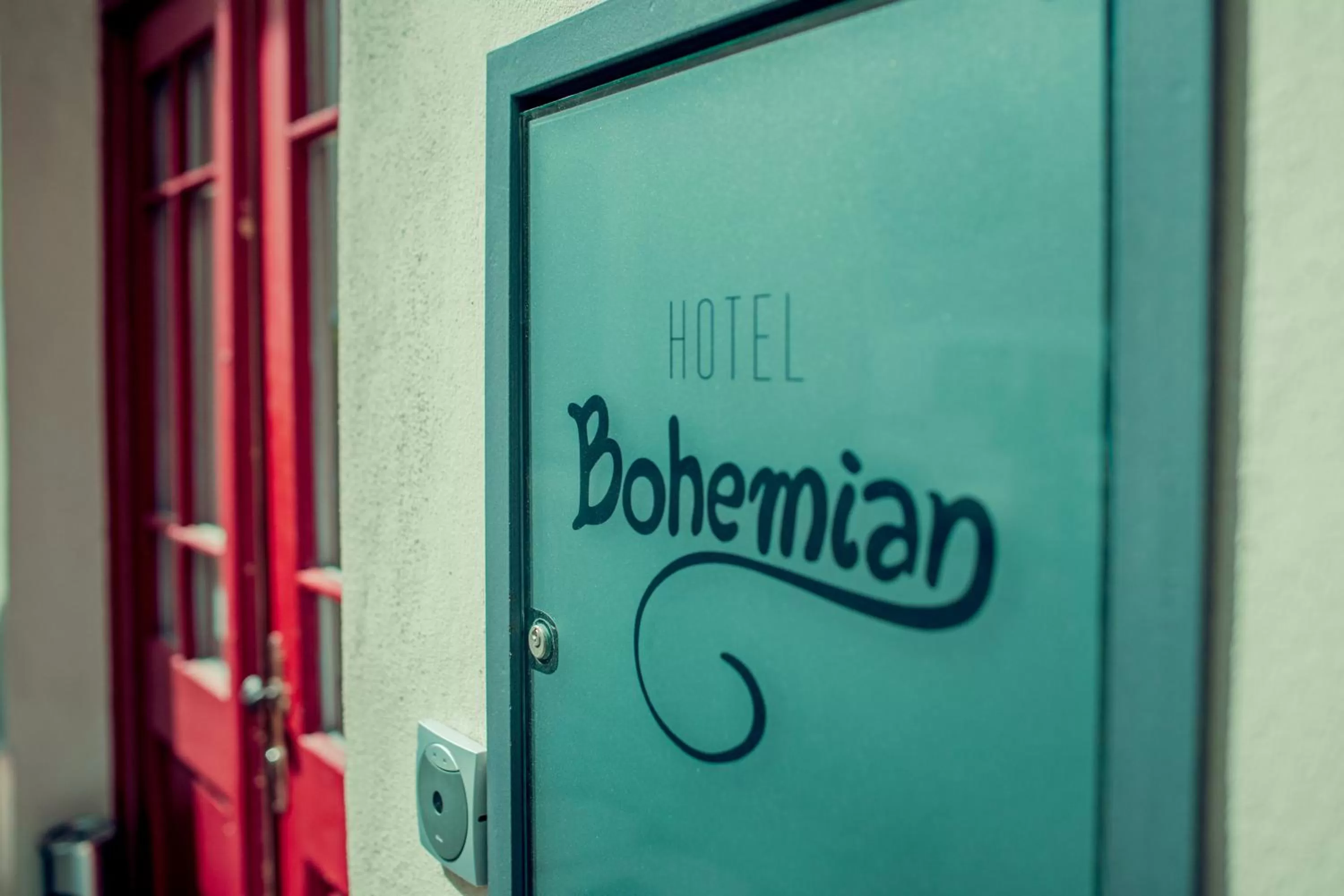 Property logo or sign in Chin-Chin Hotel ehemals Bohemian Hotel