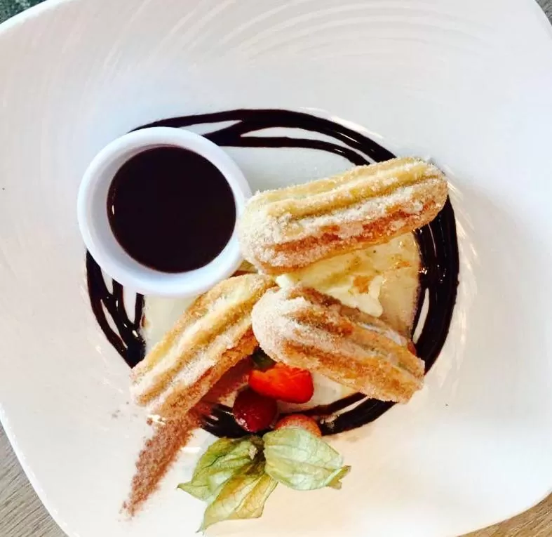 Duck Bay Hotel & Restaurant