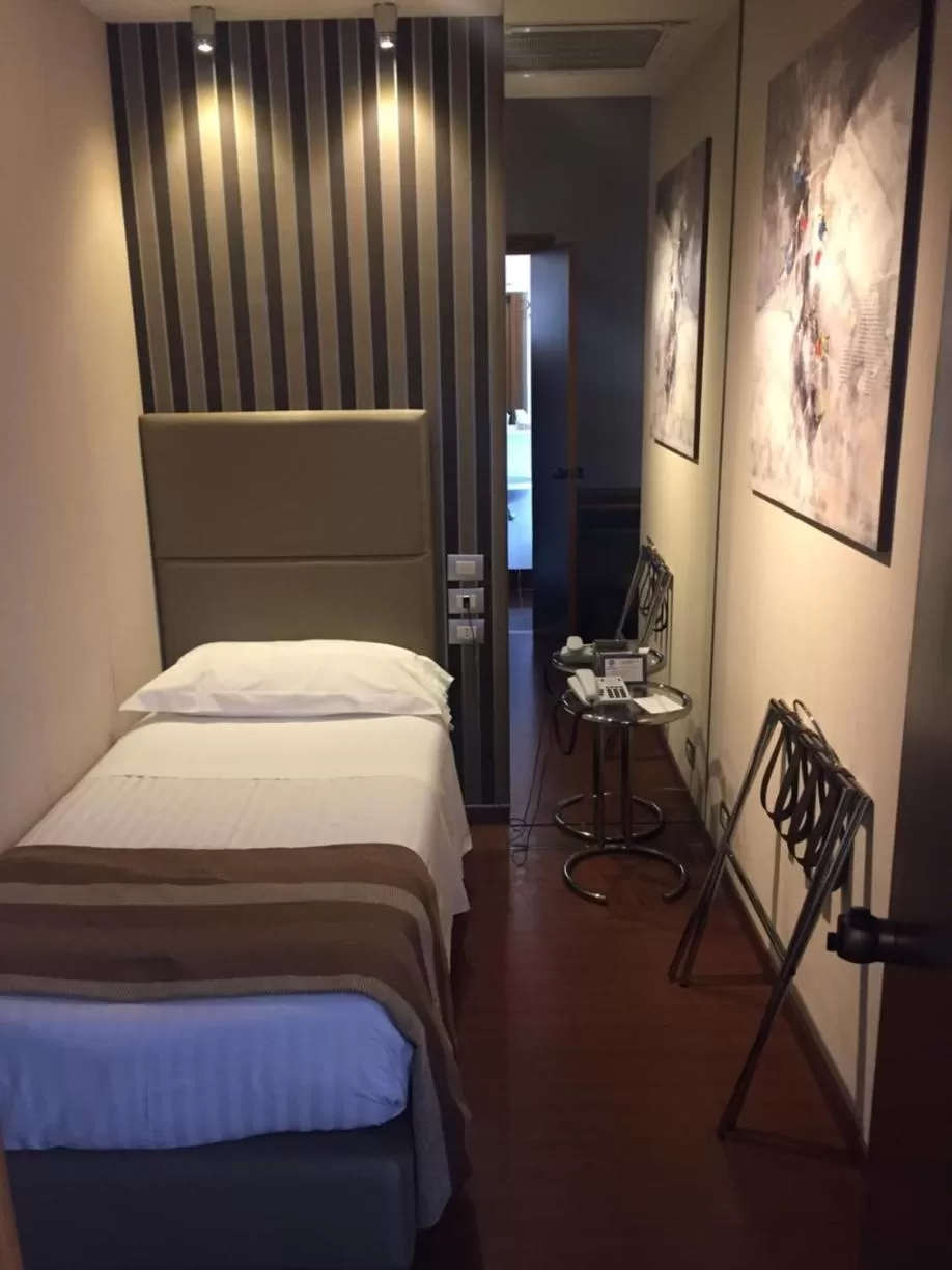 Bed in Best Western Hotel Piccadilly