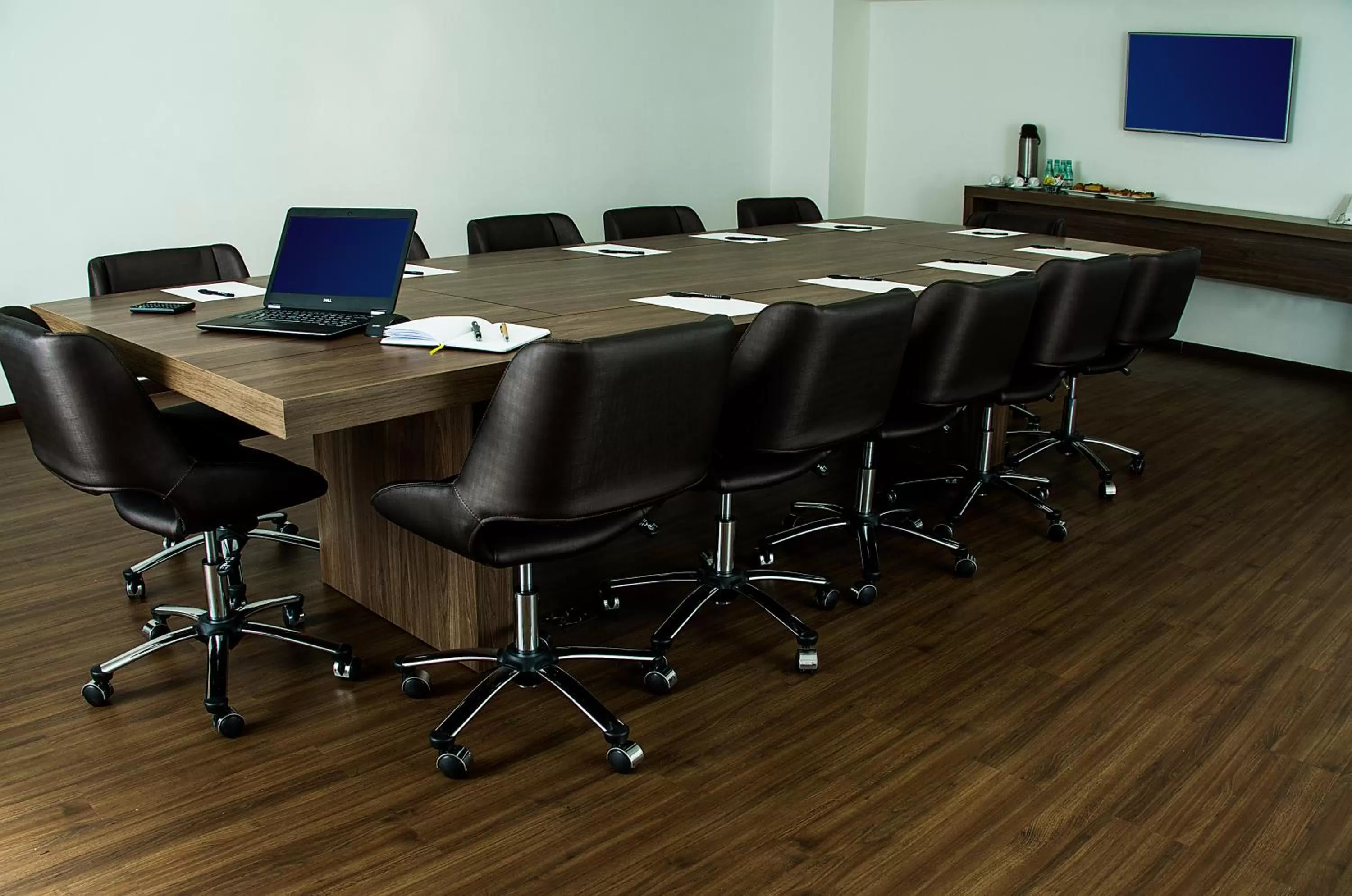 Meeting/conference room in BH Raja Hotel