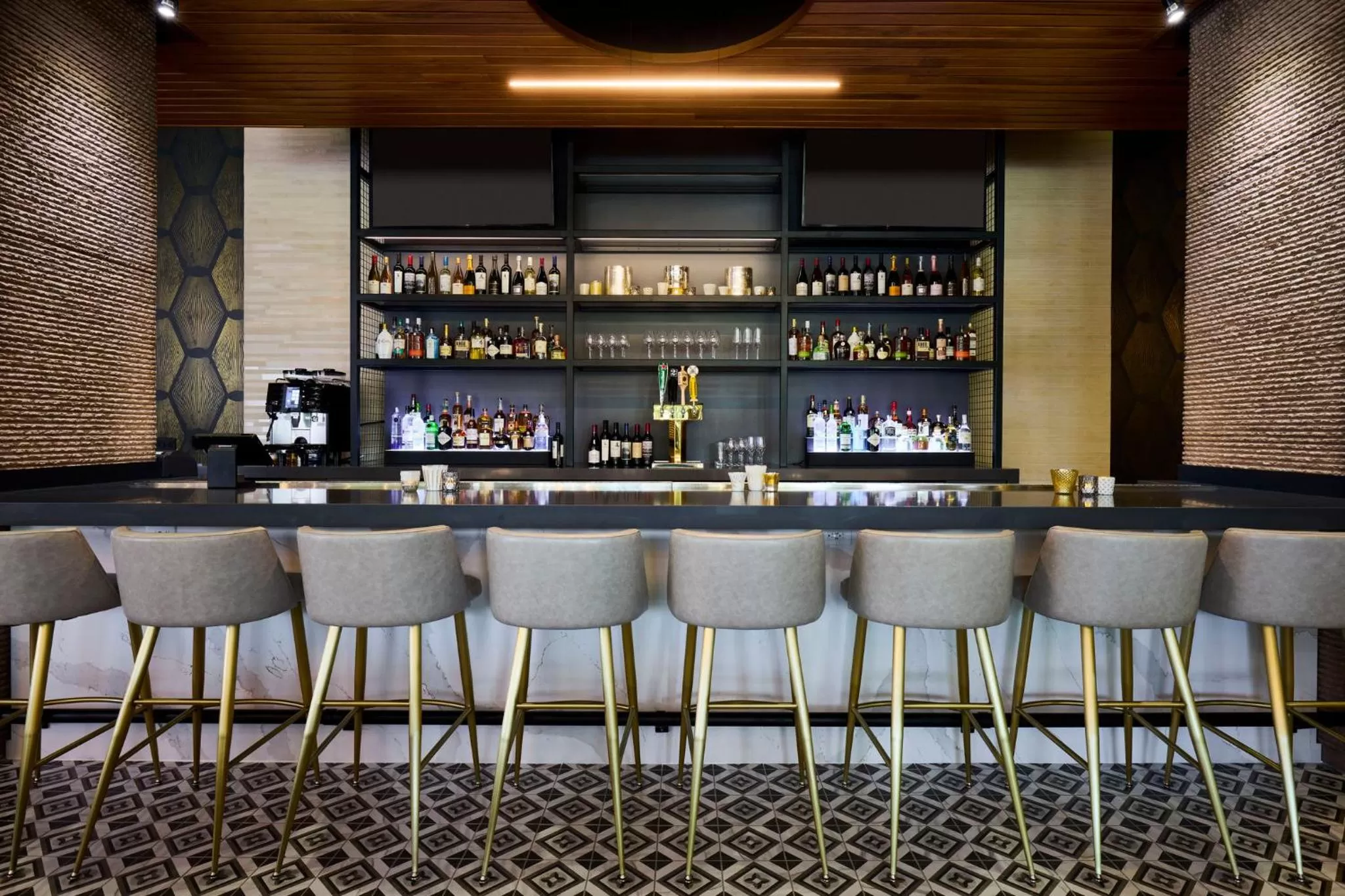 Lounge or bar in Archer Hotel Falls Church