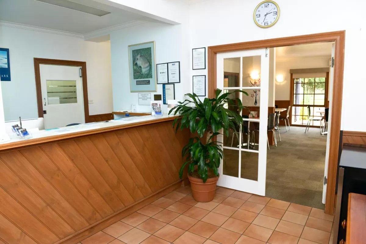 Lobby or reception in Bandicoot Motor Inn Hamilton