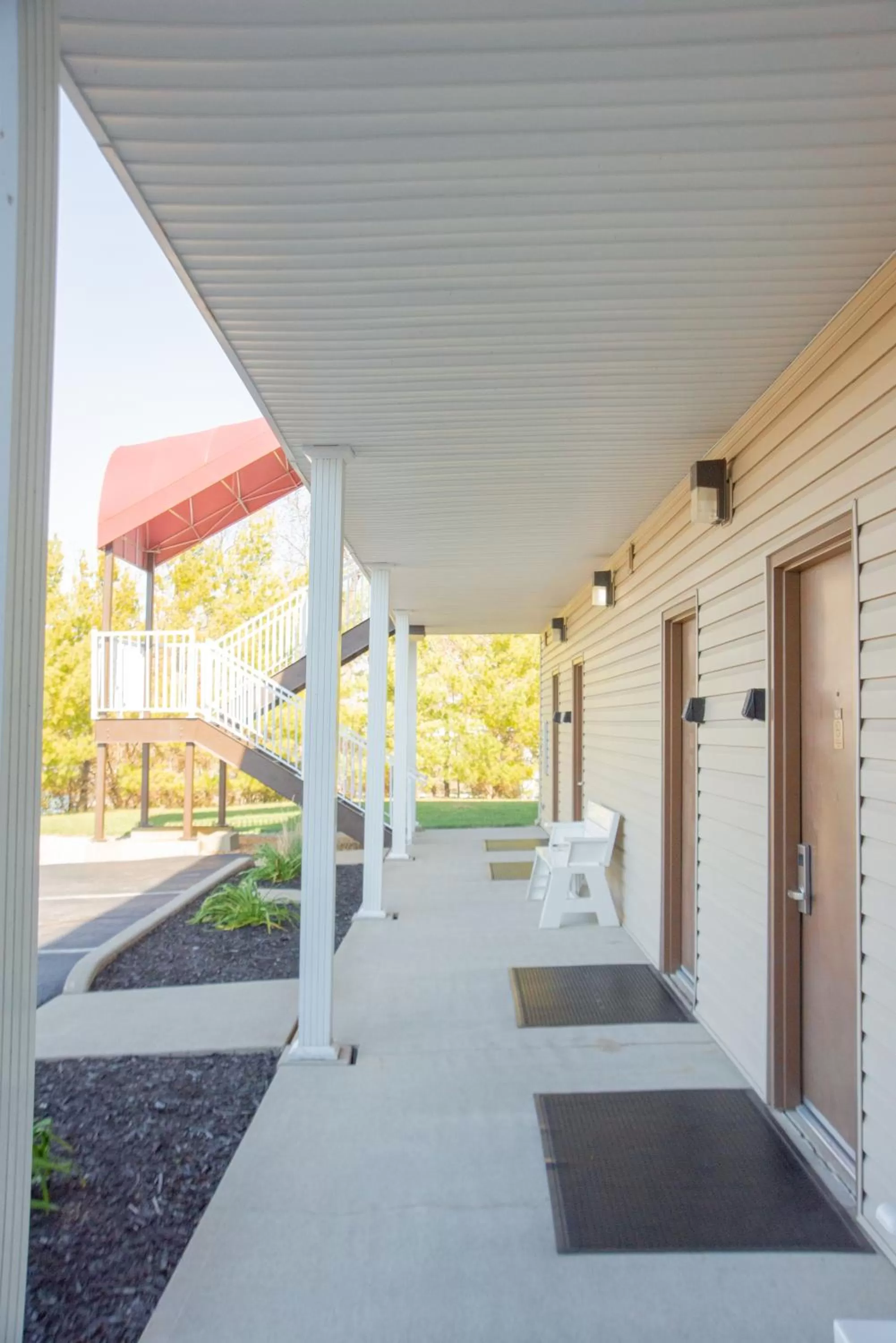 Day in West Bank Inn