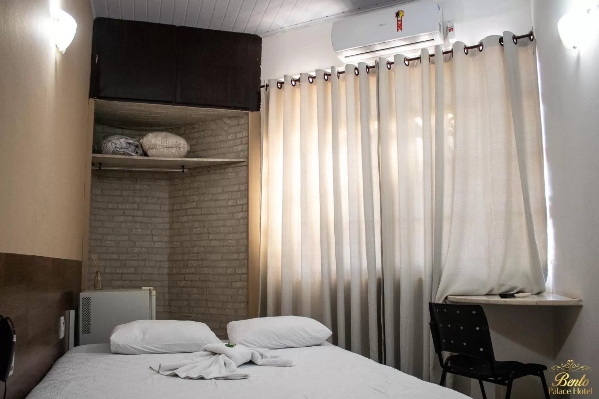 Bed in Bento palace hotel