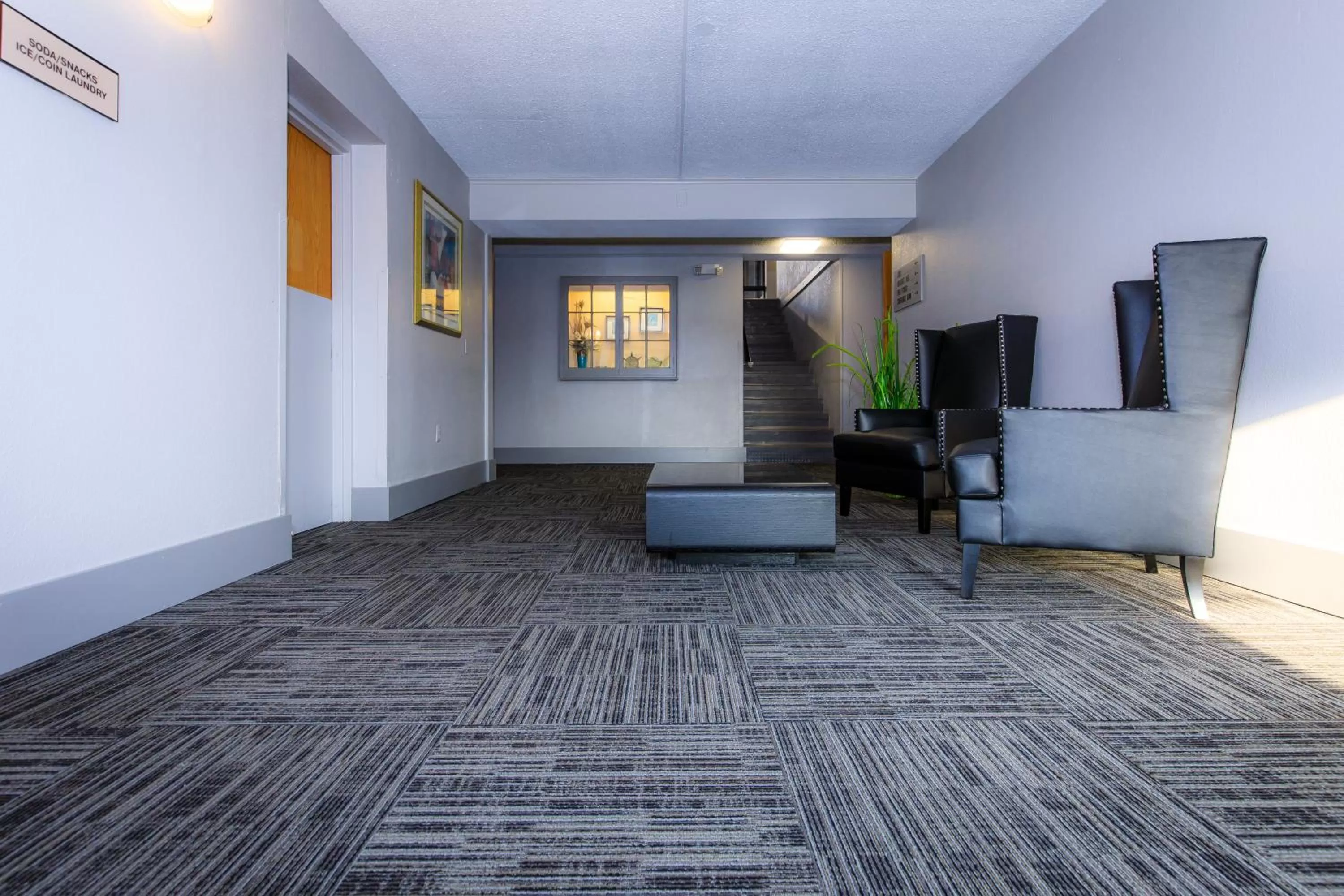 Seating area in The Resort at Lake of the Ozarks