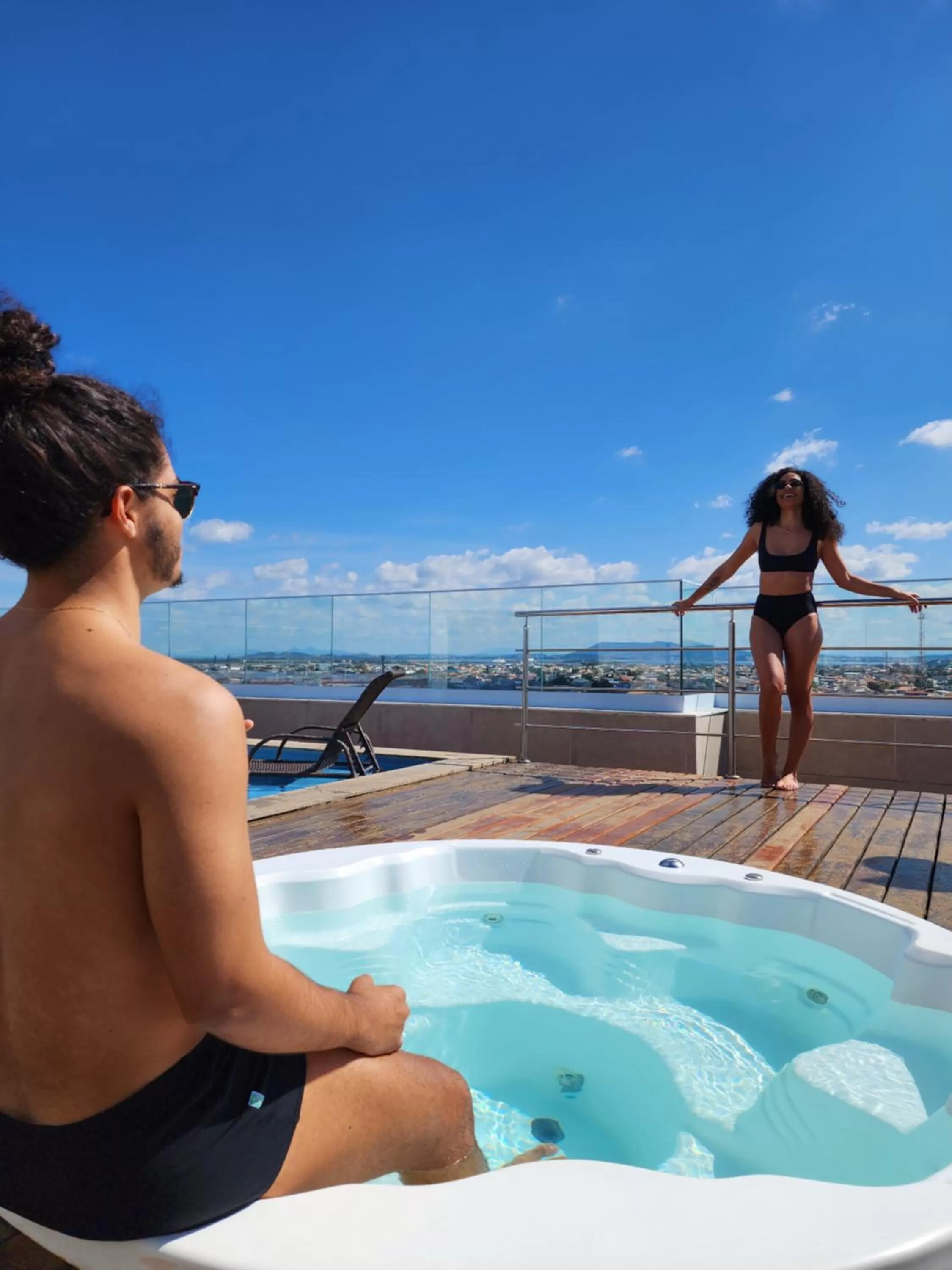 Hot Tub in Paradiso Corporate