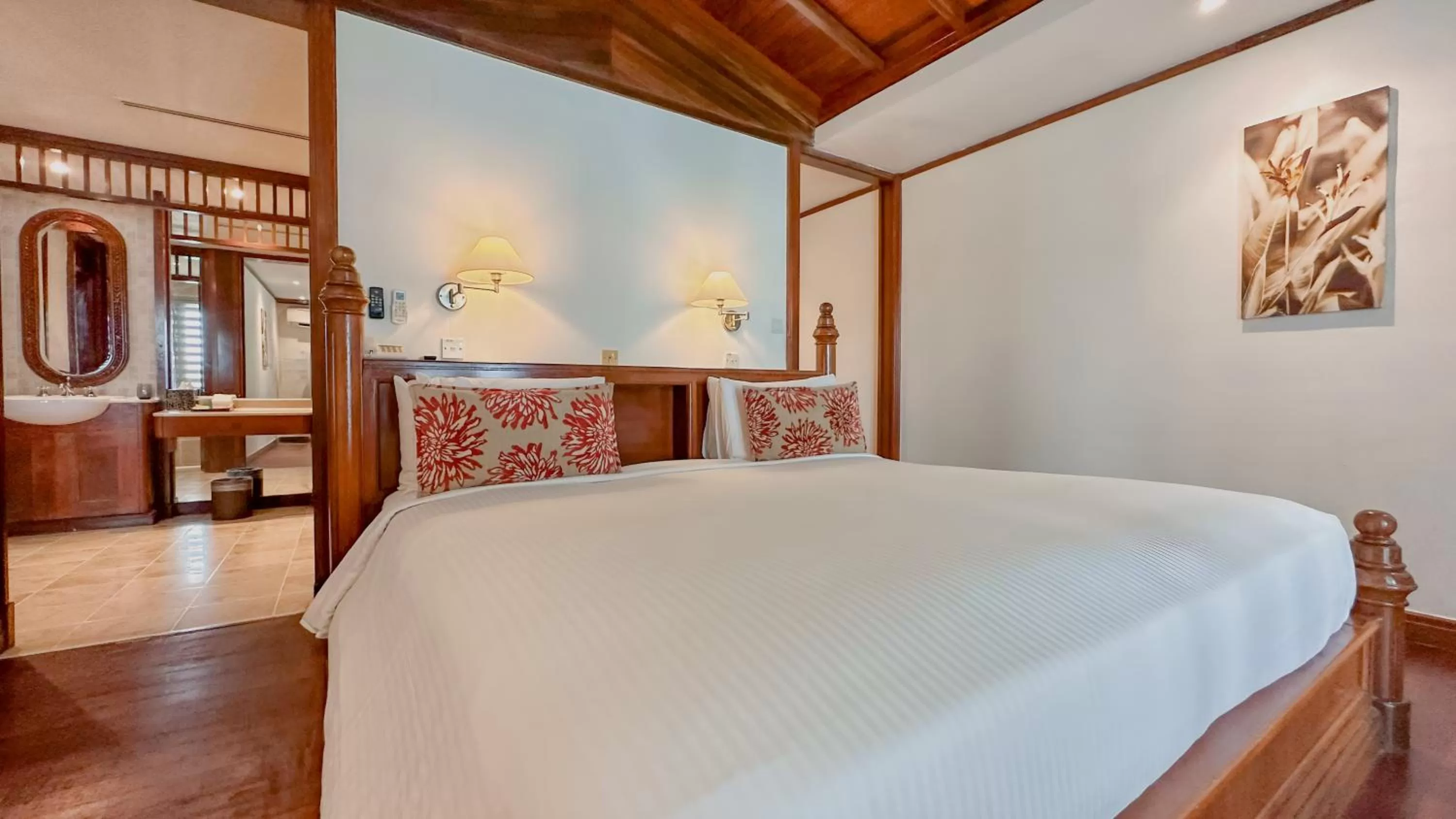 Bed in Rebak Island Resort & Marina, Langkawi 大自然 野生动物与美食爱好者的天堂