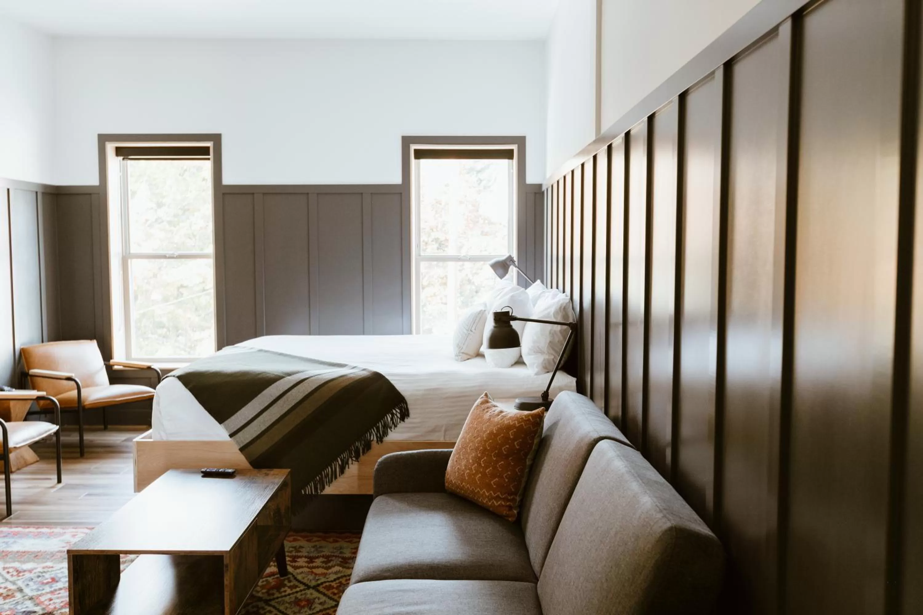 Bed in The Flying Steamshovel Inn