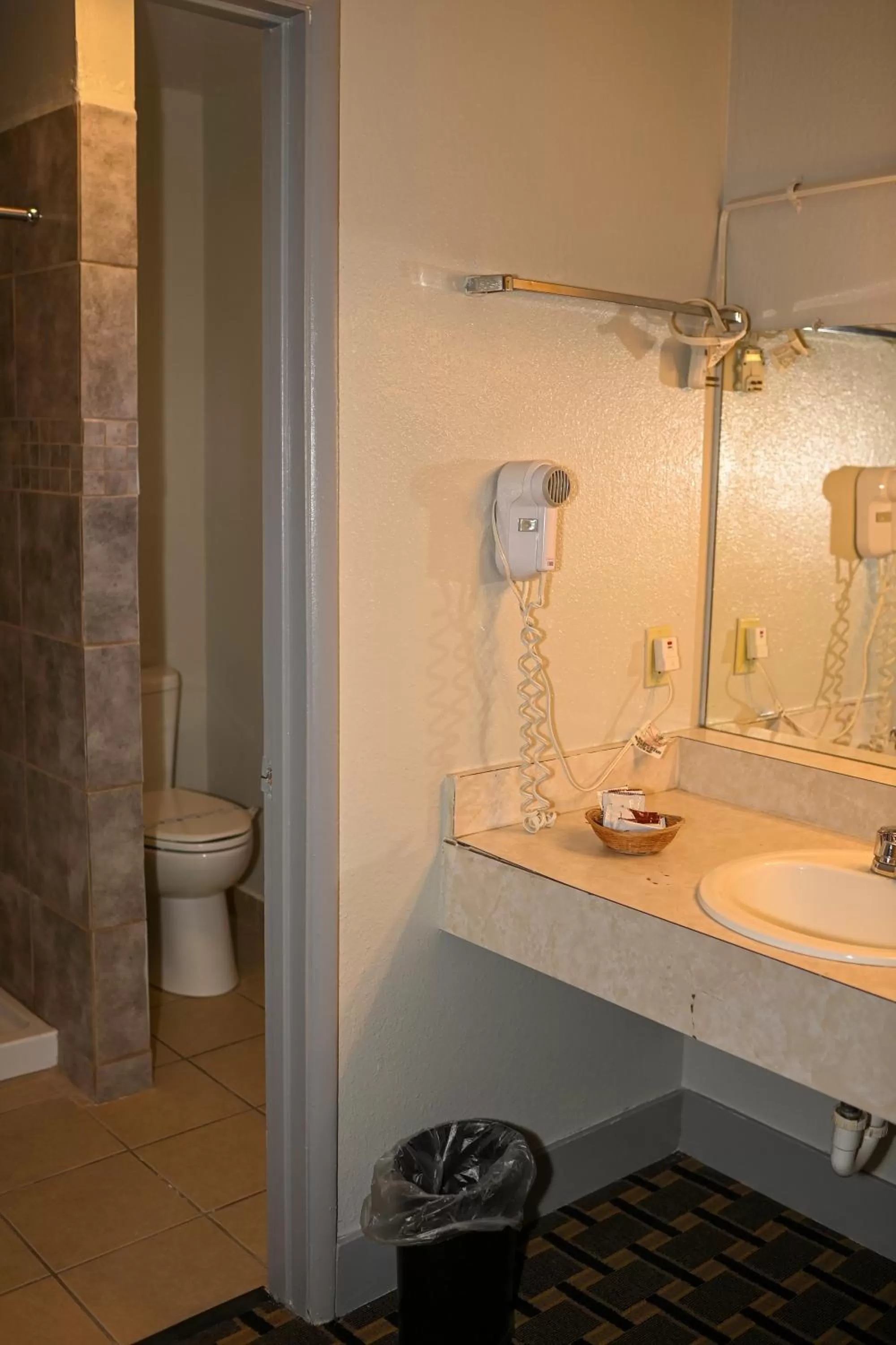 Bathroom in Budget INN At The Heavenly Gondola
