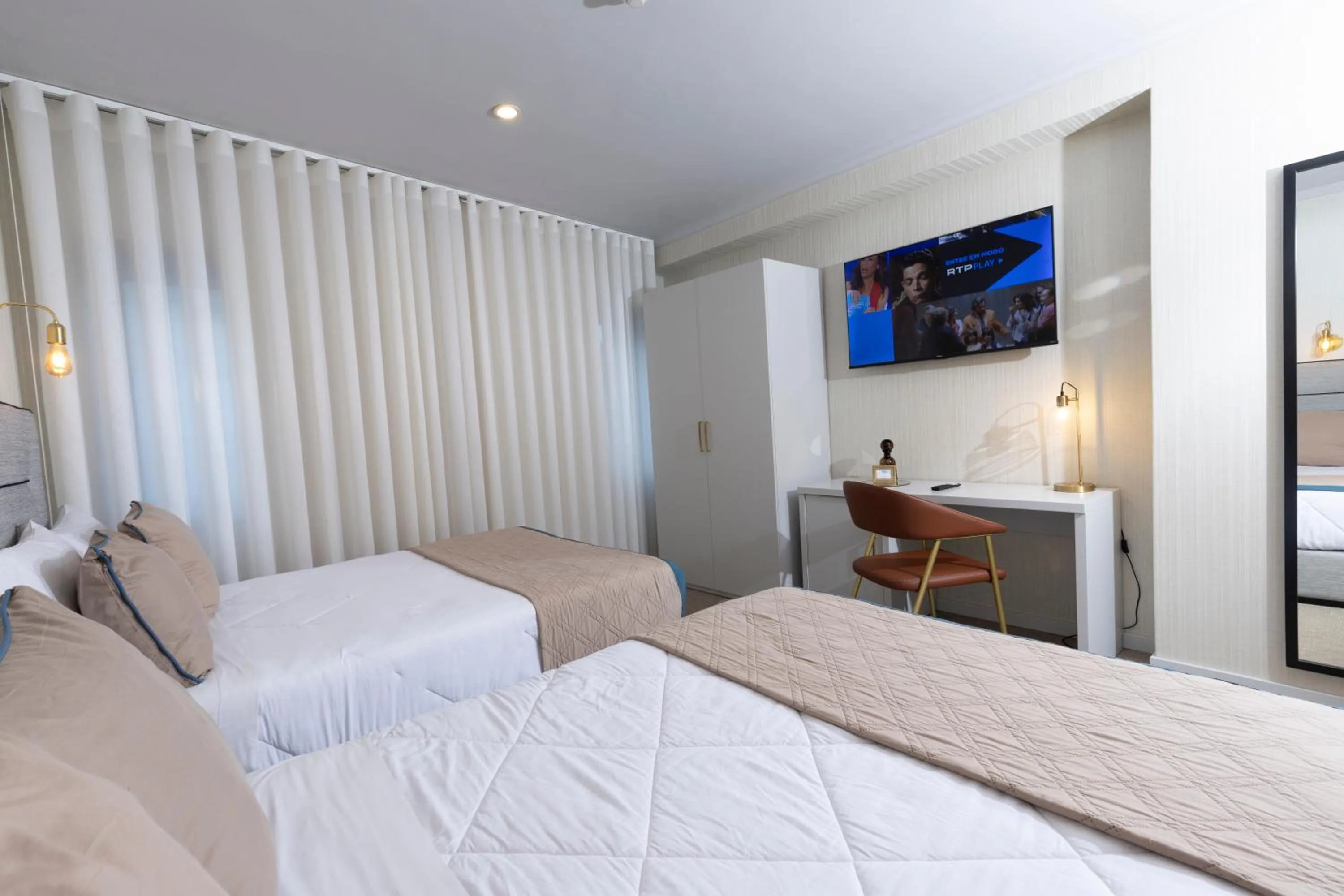 Bed in Hotel America