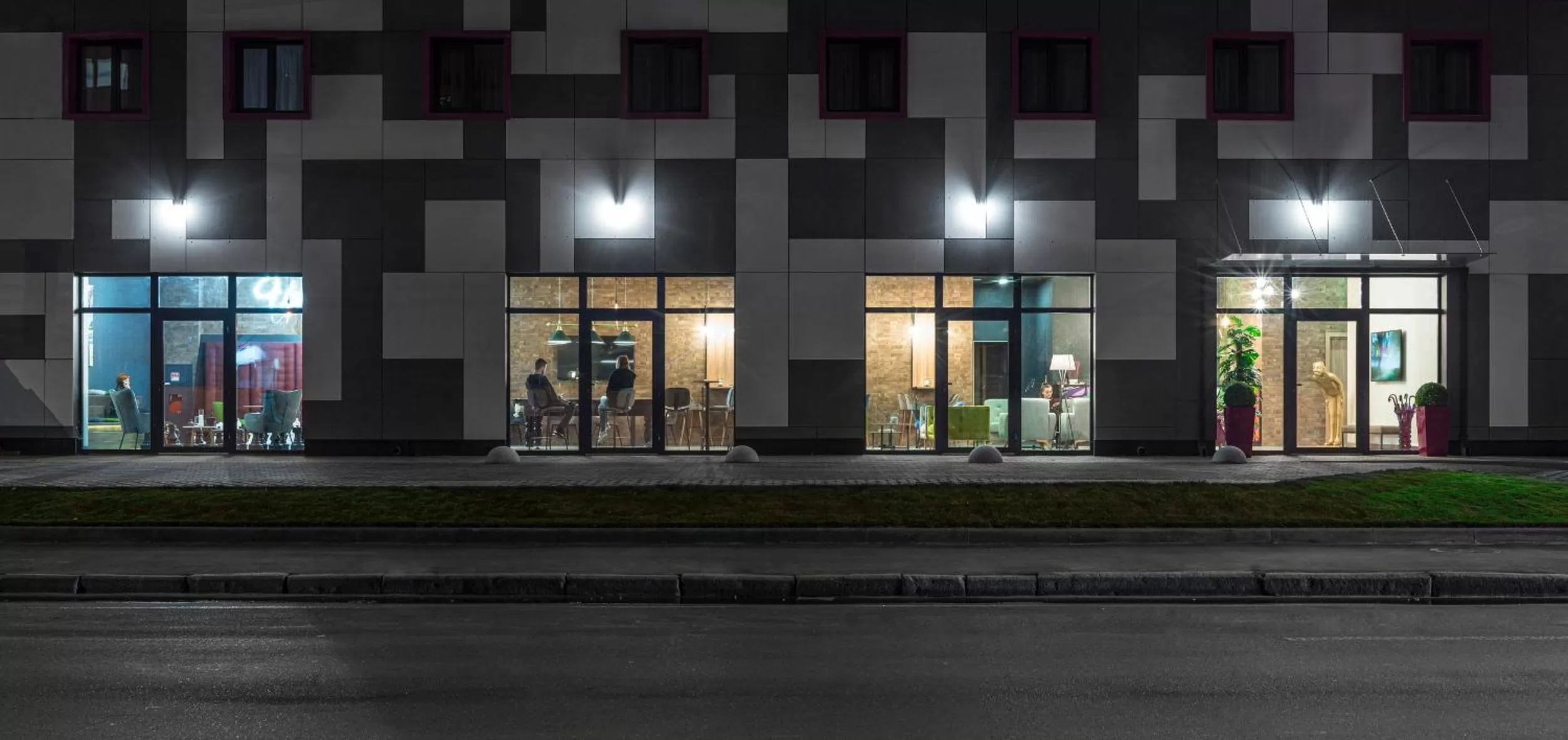 Property building in Amarant Urban Hotel by CHM