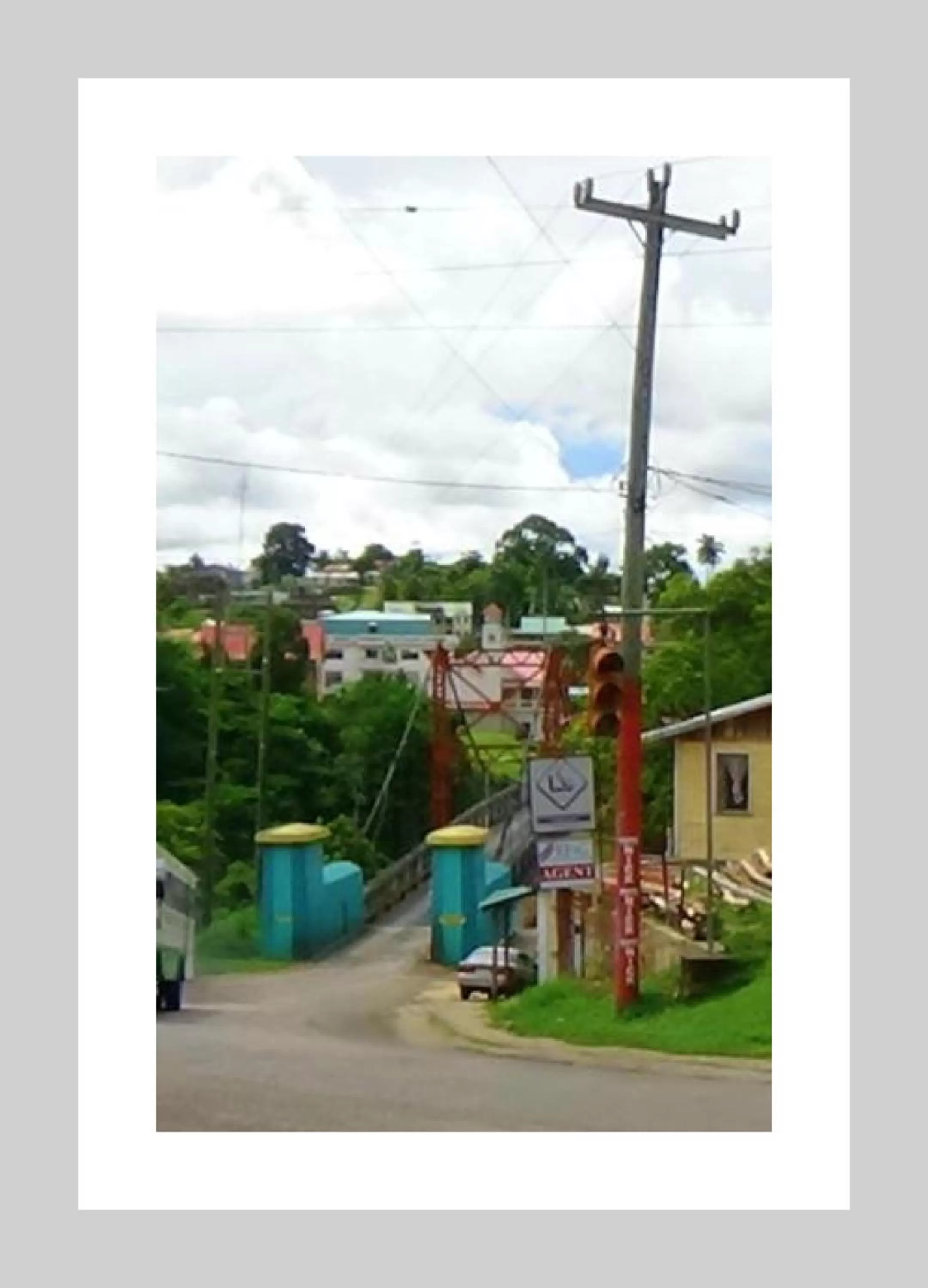 Landmark view in Maxroomz