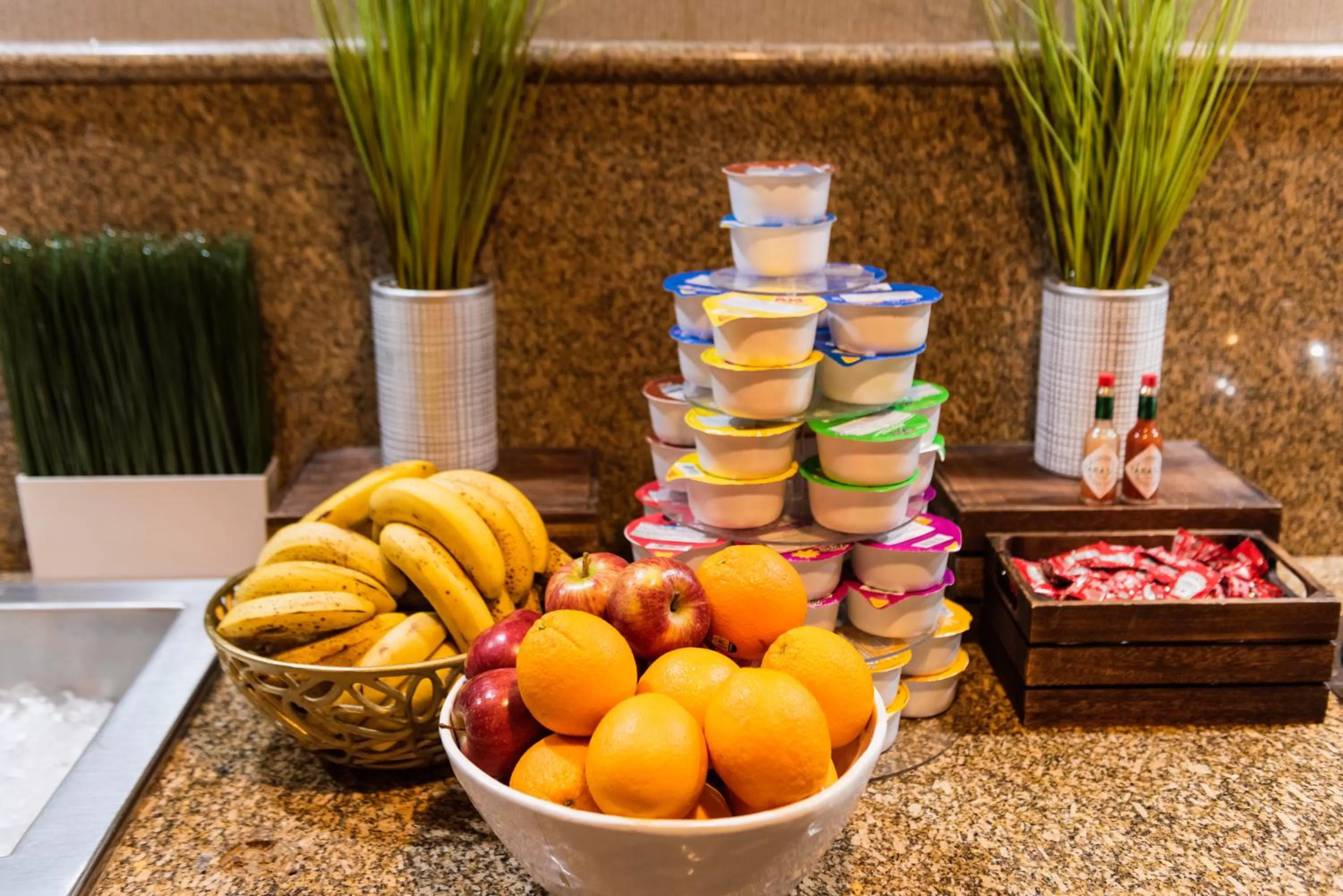 Breakfast in Crowne Plaza Newark Airport by IHG