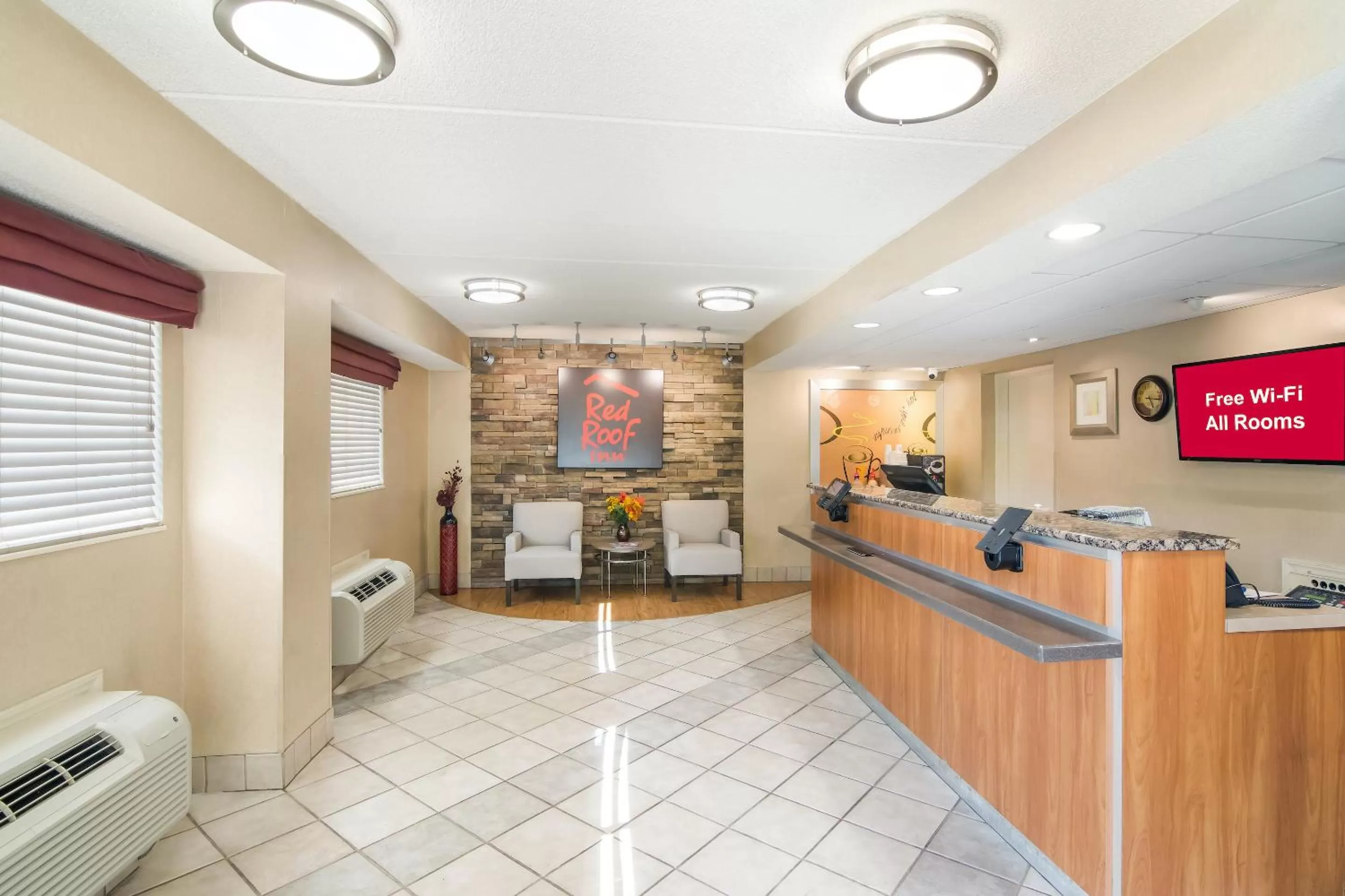 Lobby or reception in Red Roof Inn Durham - Triangle Park