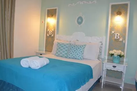 Bed in La Maison Brasiliana B&B