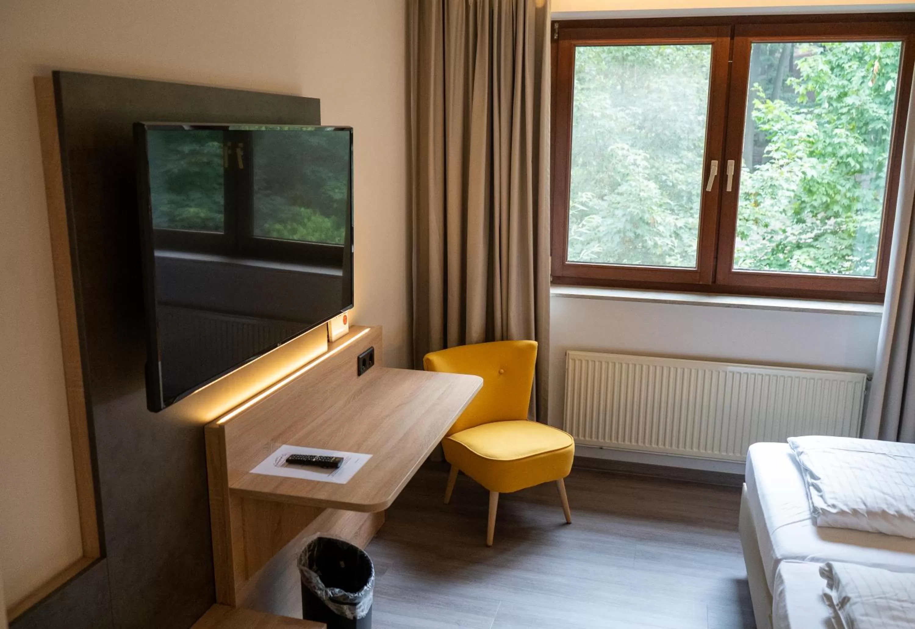 TV and multimedia, Bed in Hotel Haus Hohenstein