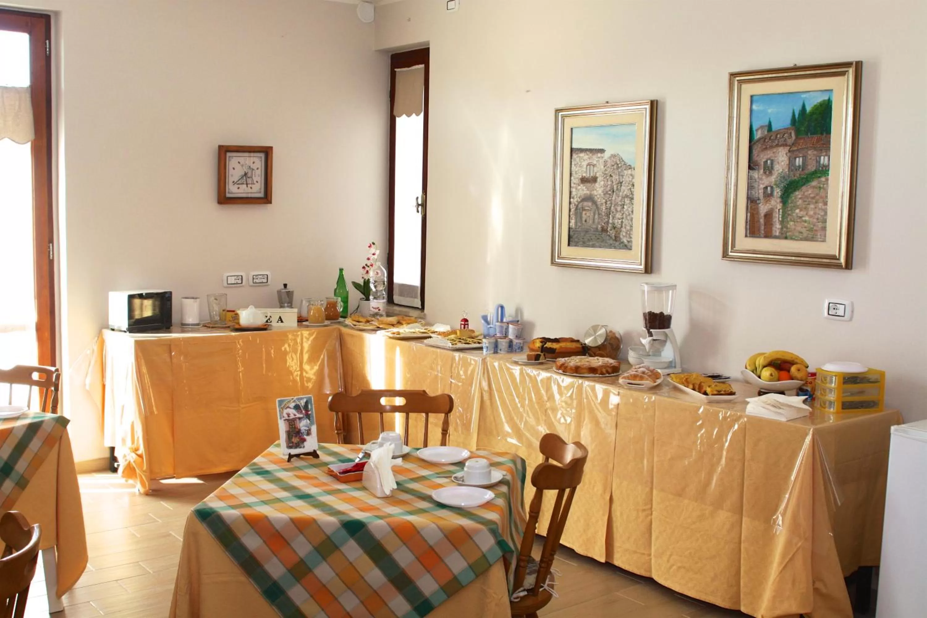 Continental breakfast in B&B Le Stagioni