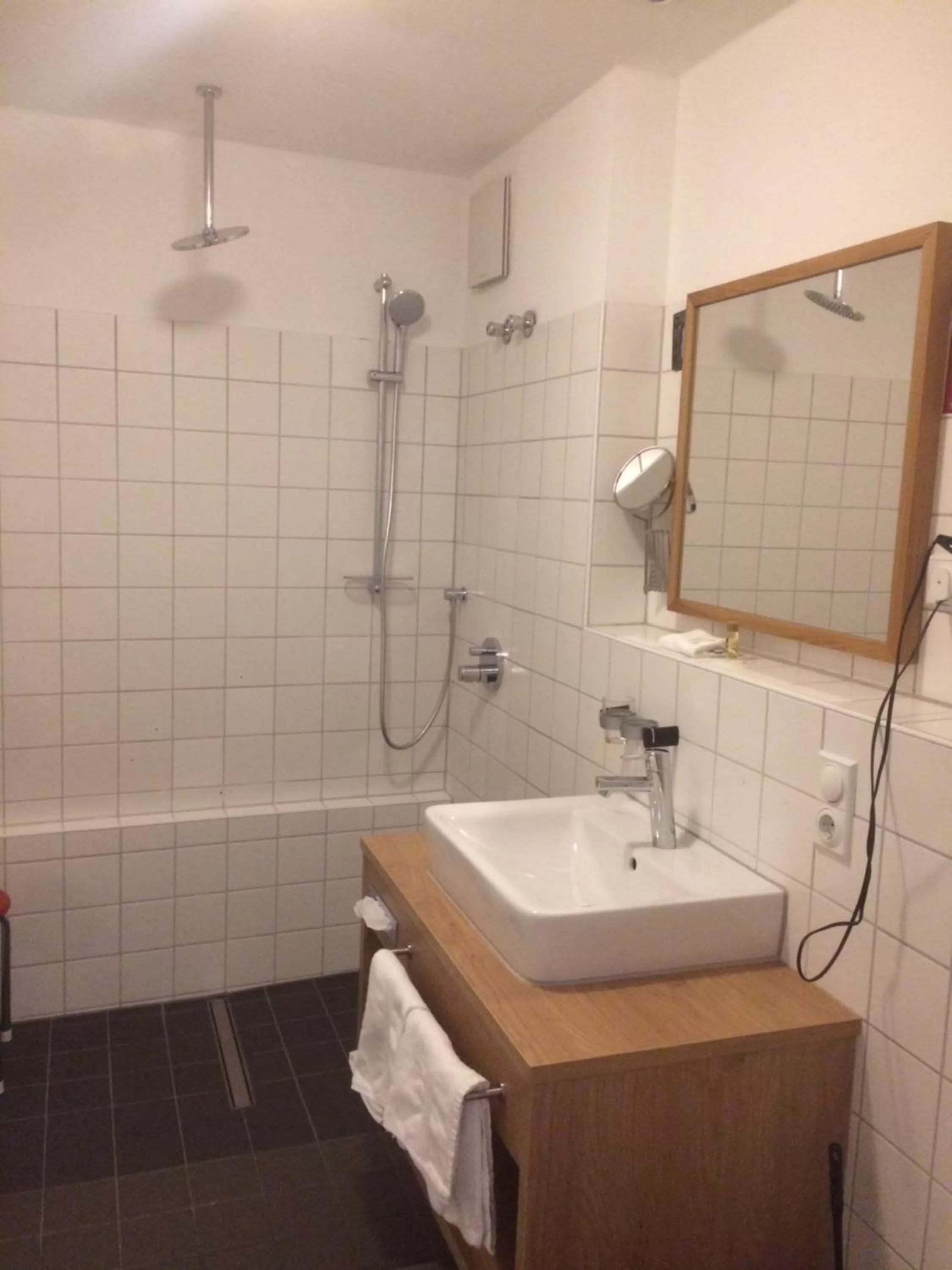 Shower in Hotel Hartl's Lindenmühle