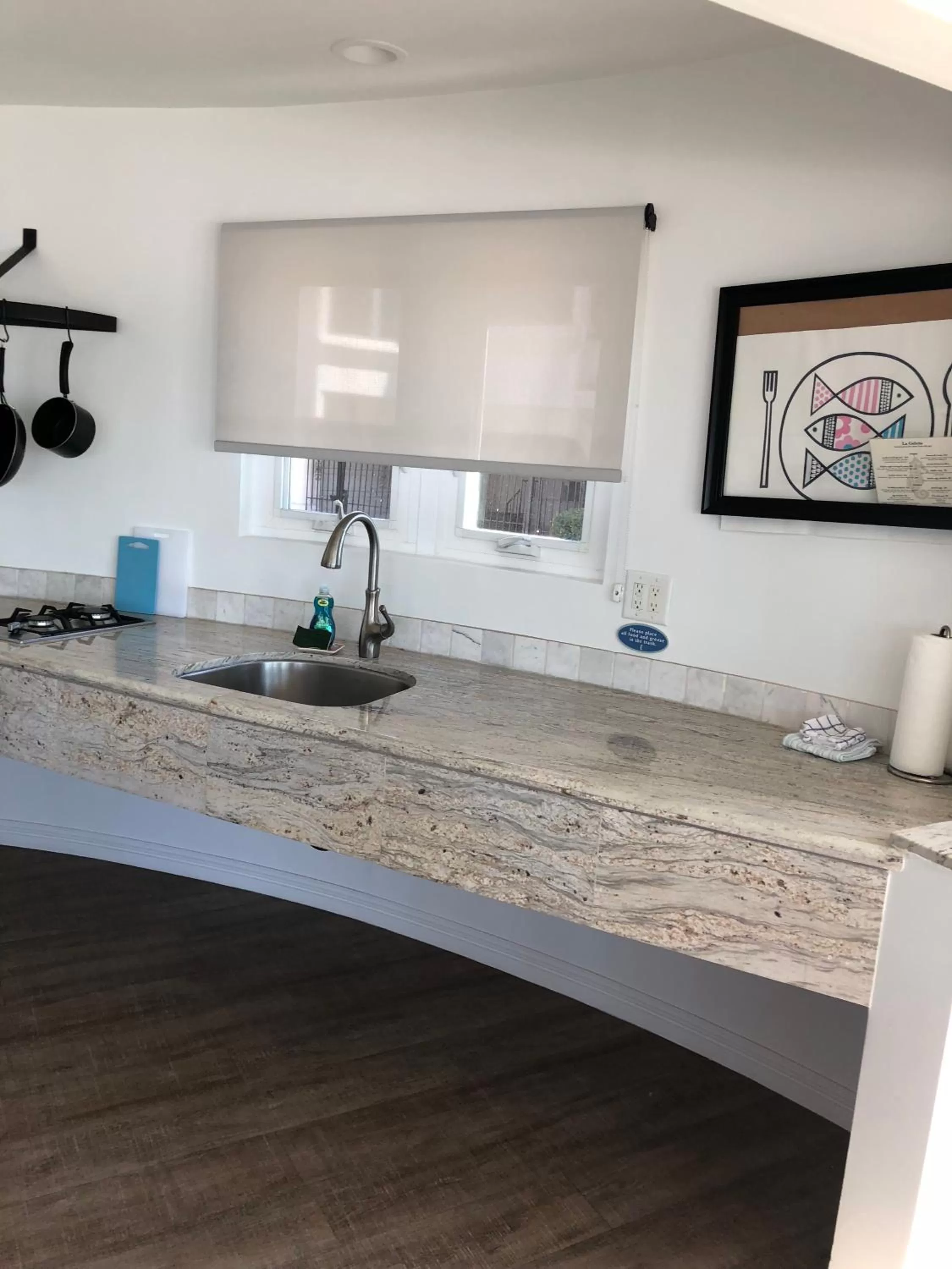 Communal kitchen in Sea Horse Resort