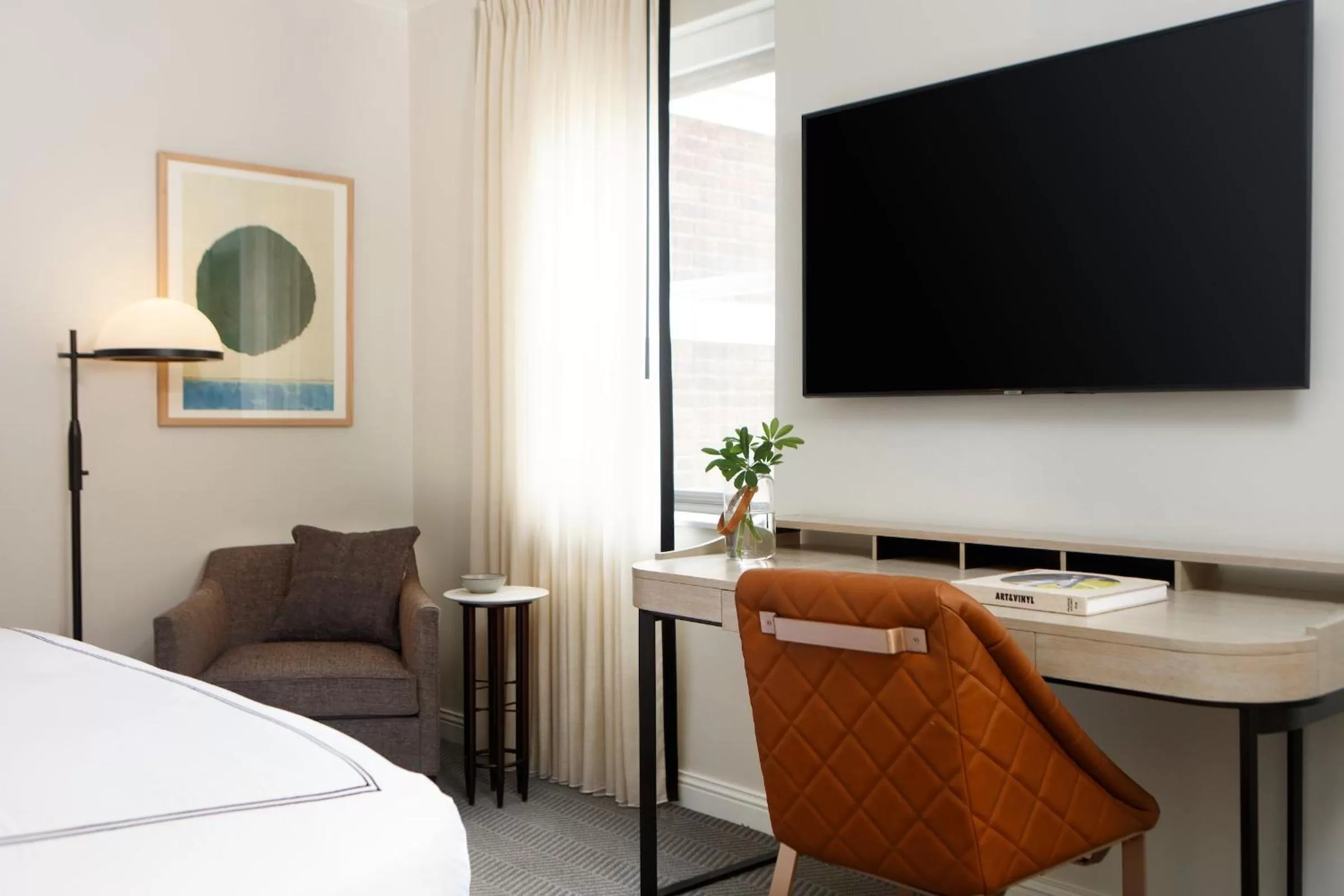 Photo of the whole room, Bed in Kimpton Cottonwood Hotel by IHG