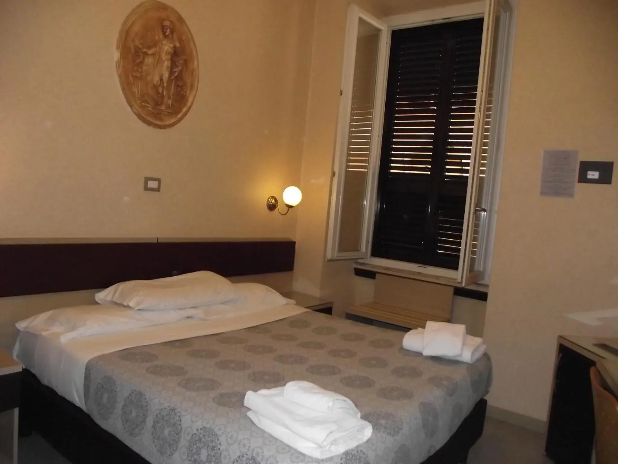 Economy Double Room in Hotel Elide Economy Double Room in Hotel Elide