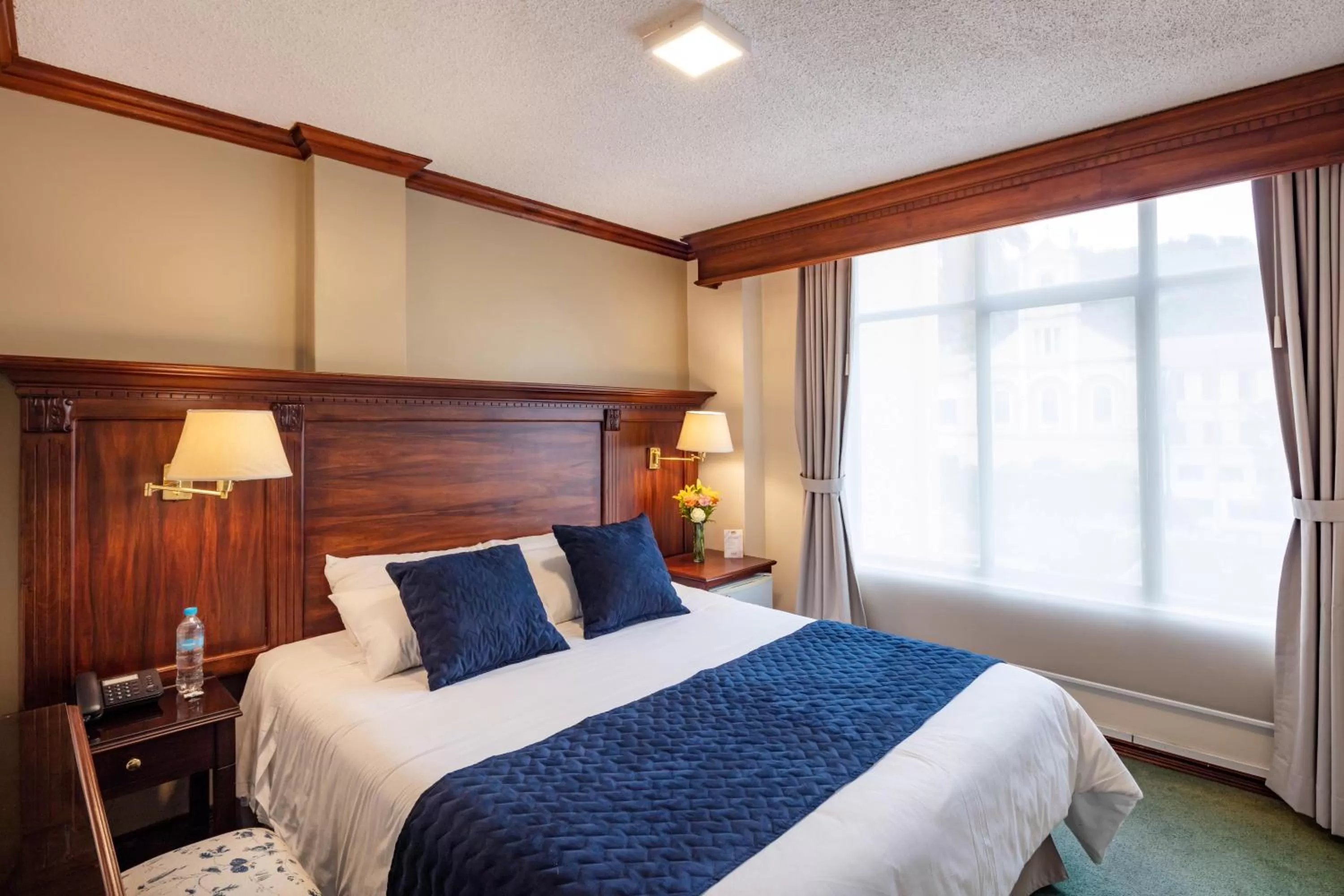 Bed in Hotel Florida