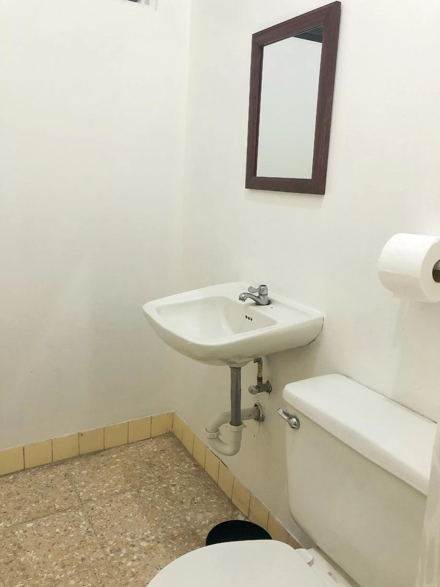 Toilet, Bathroom in BIN Bed&Breakfast