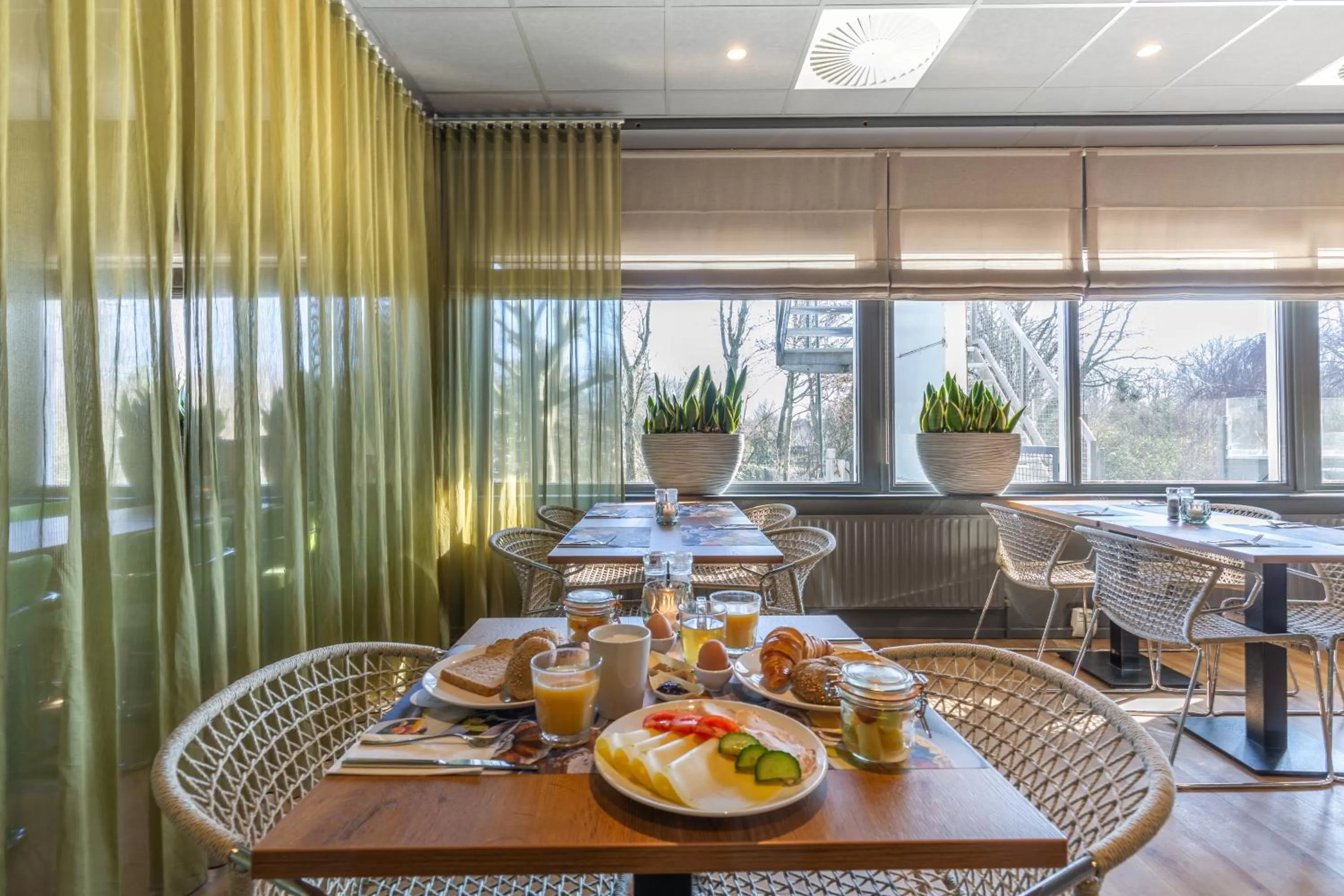 Restaurant/places to eat in Amrâth Airport Hotel Rotterdam
