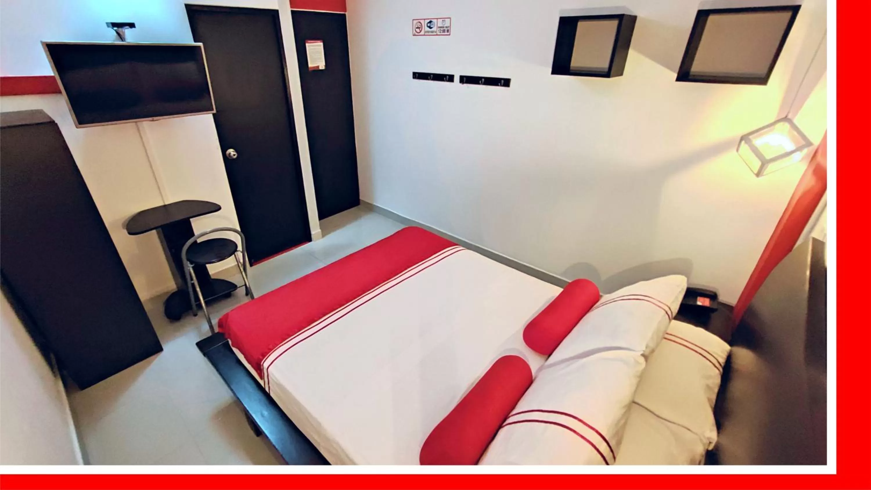 Bed in HOTEL COLOURS Cali