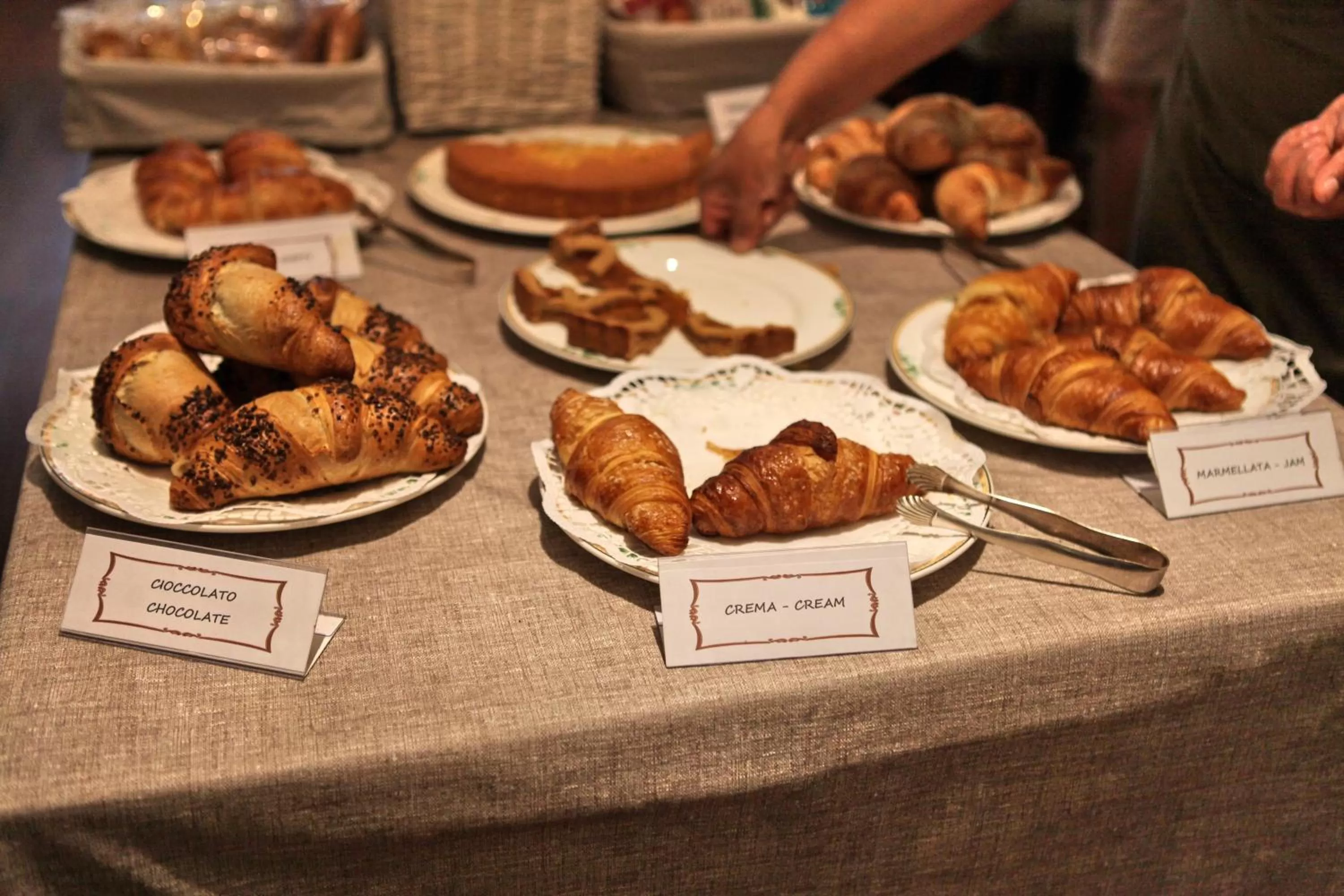 Food and drinks in Albergo Accademia