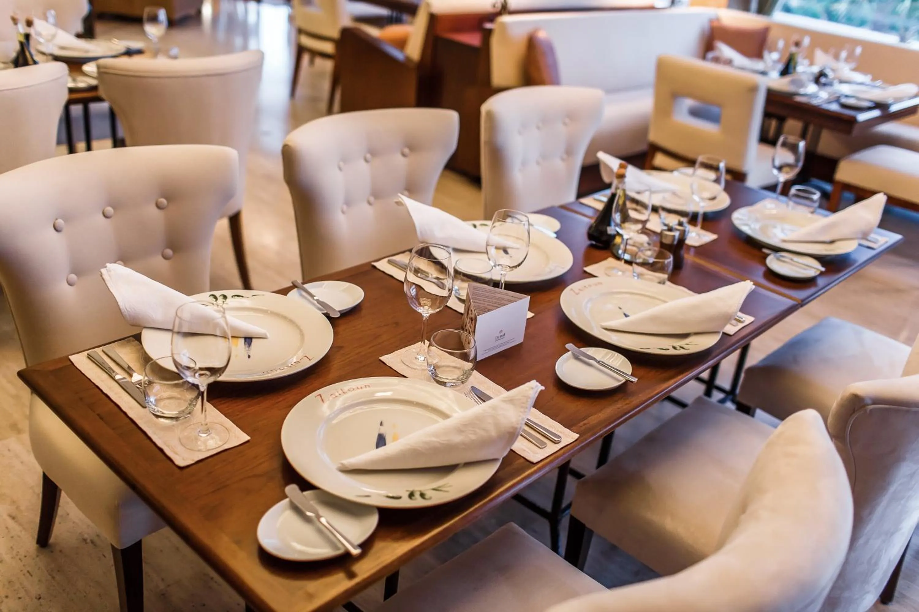 Restaurant/places to eat in Danat Jebel Dhanna Resort