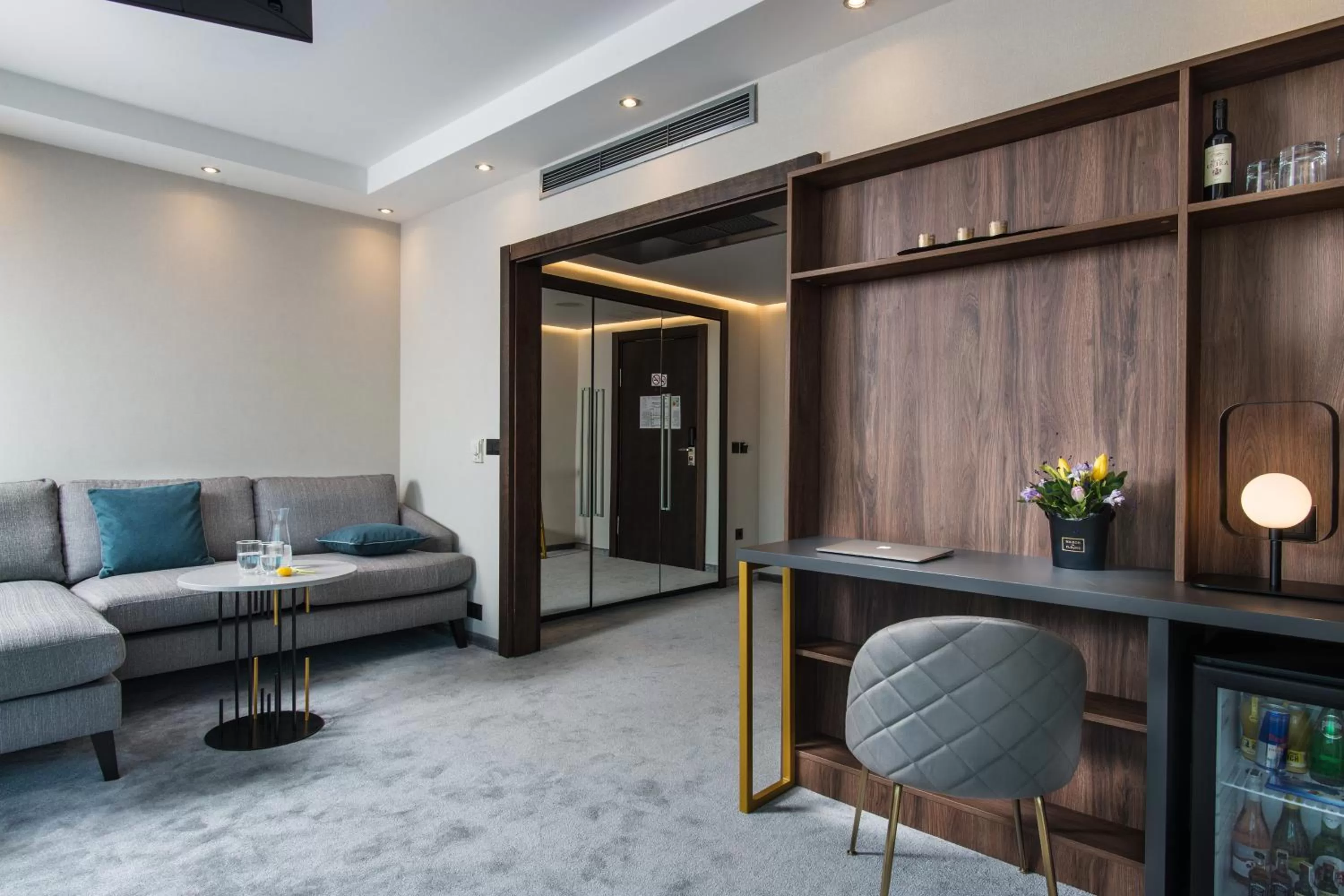 Seating area in Rosslyn Central Park Hotel Sofia