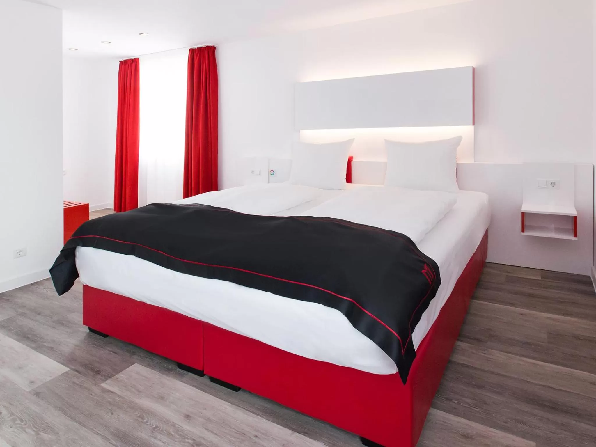 Photo of the whole room, Bed in Hotel Andante Rust