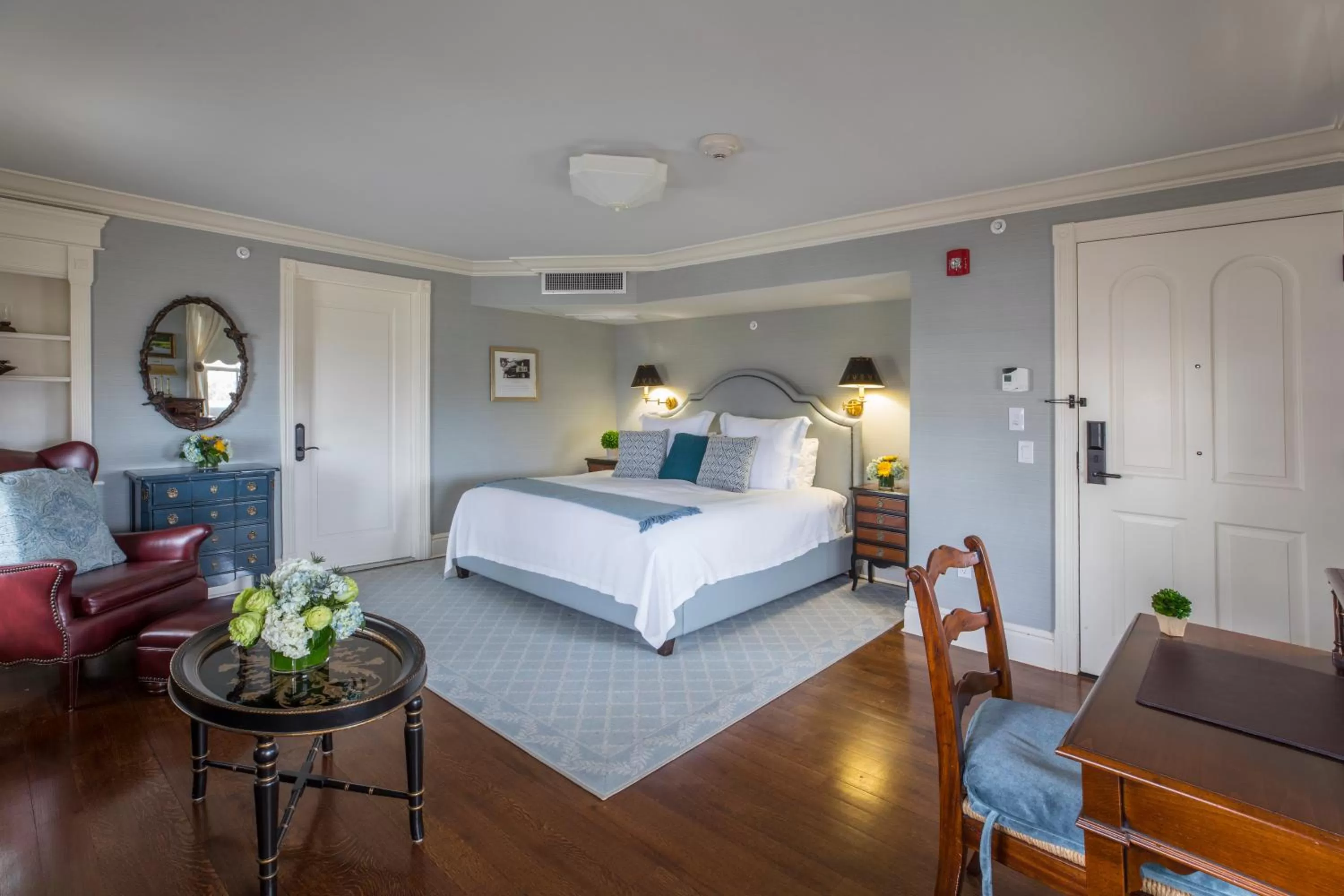 Photo of the whole room, Bed in Saybrook Point Resort & Marina