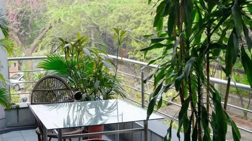 King Room with Balcony in B Nineteen King Room with Balcony in B Nineteen