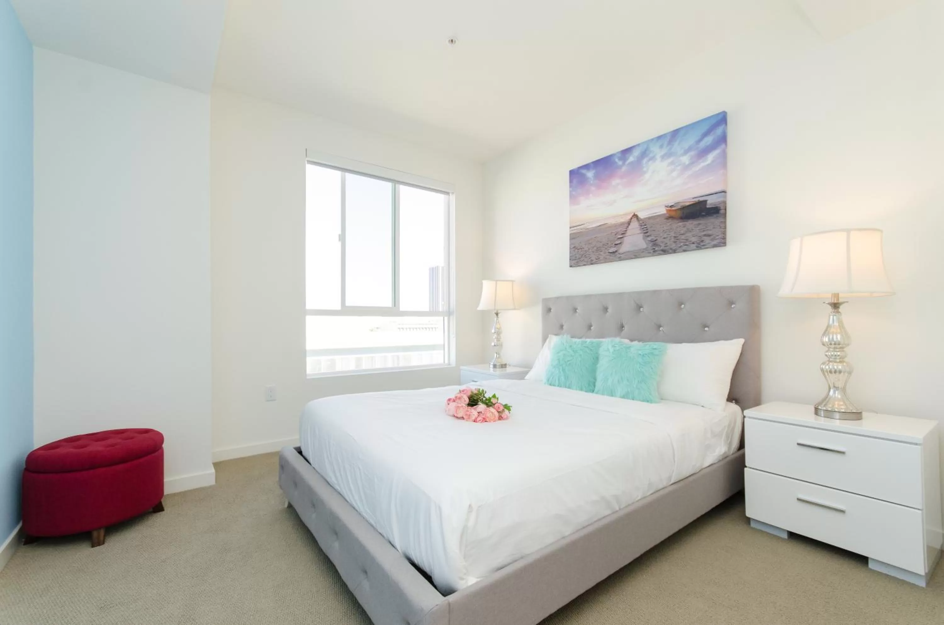 Bed in Modern Apartment Rentals