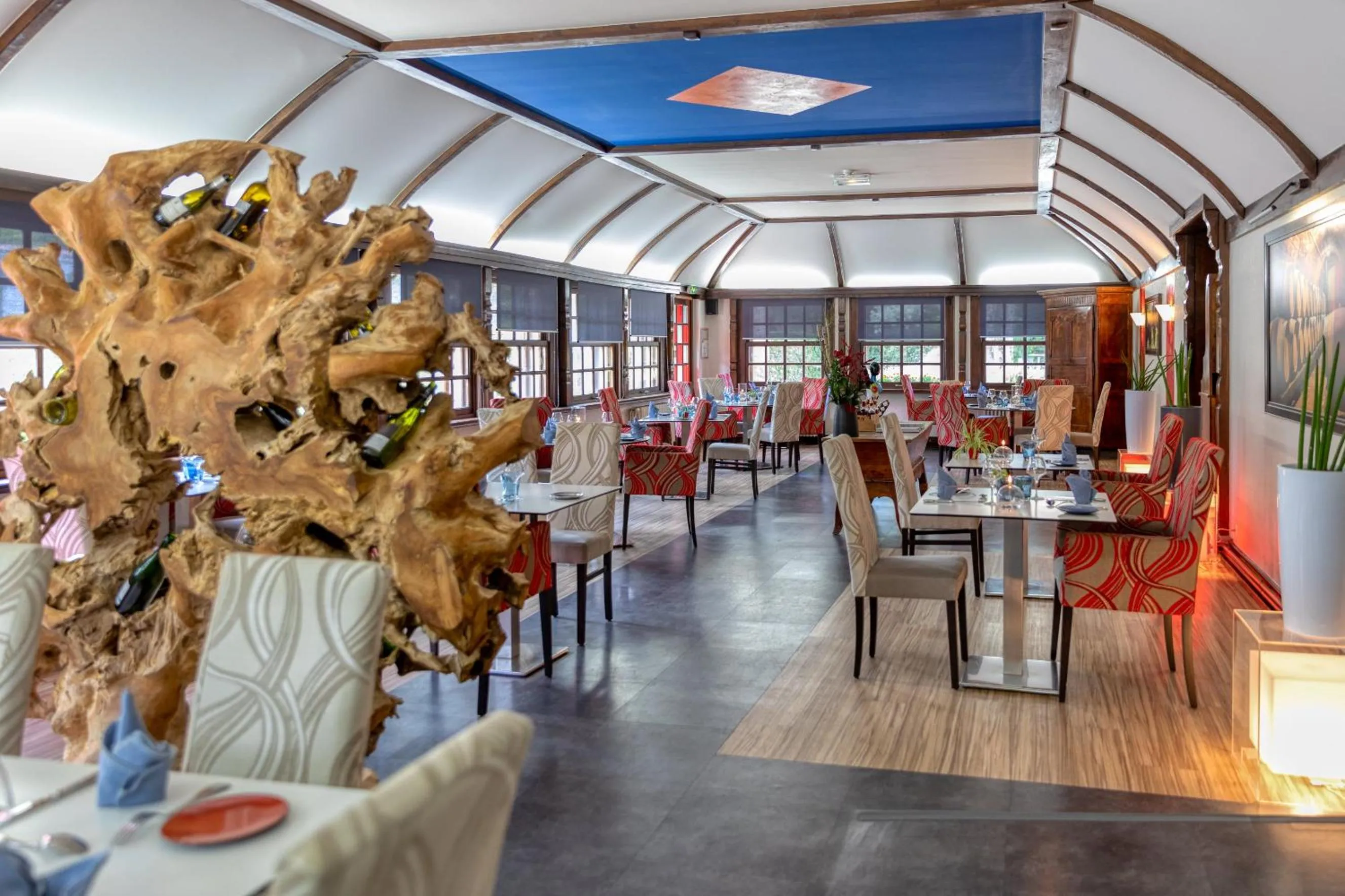 Restaurant/places to eat in La Commanderie de Champarey