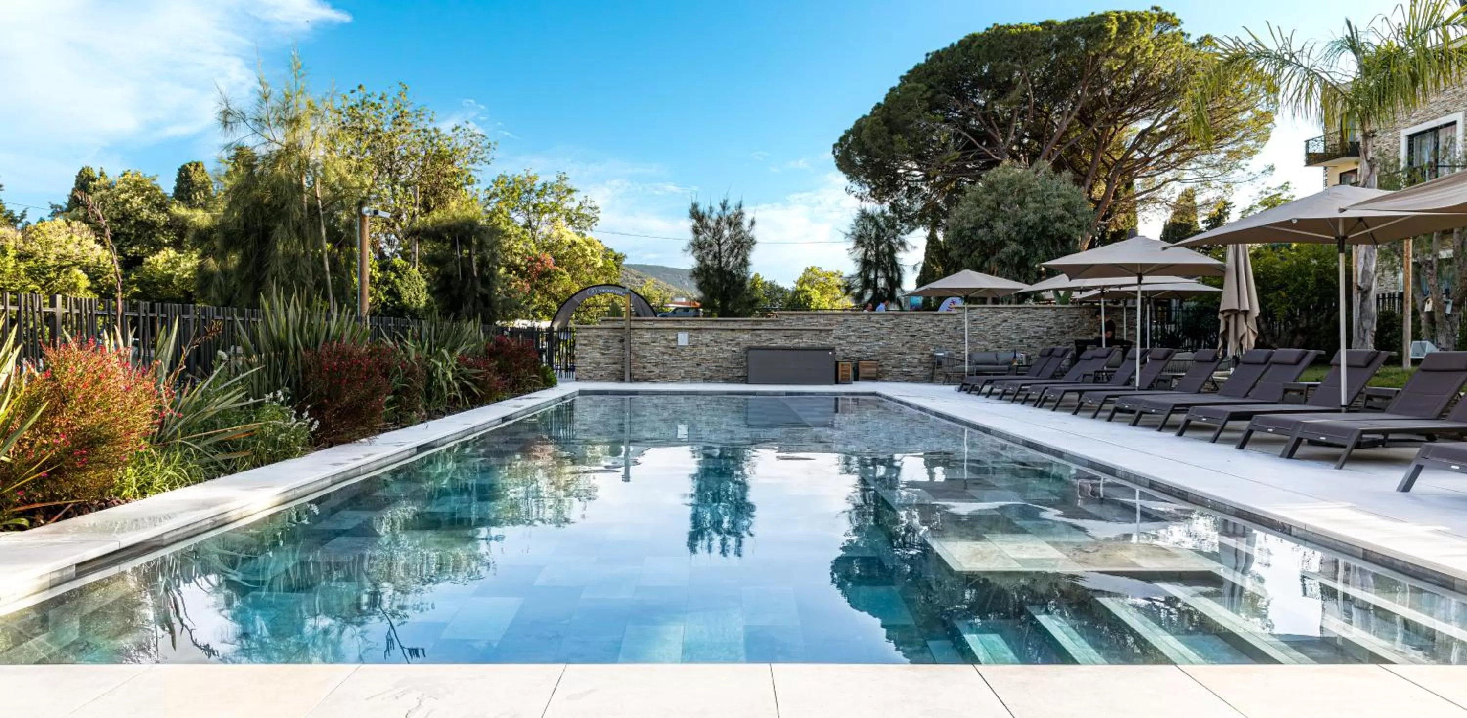 Swimming pool in Ilot du Golf BW Premier Collection