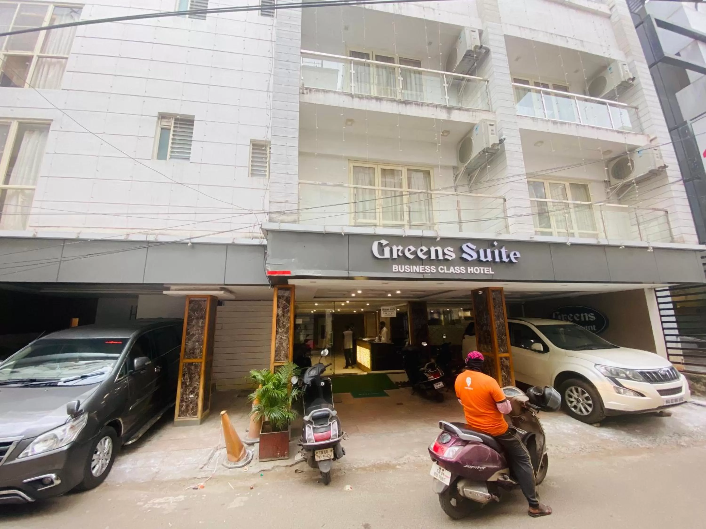 Facade/entrance in Greens Suite - Business Class Hotel - Opposite Ripon Building